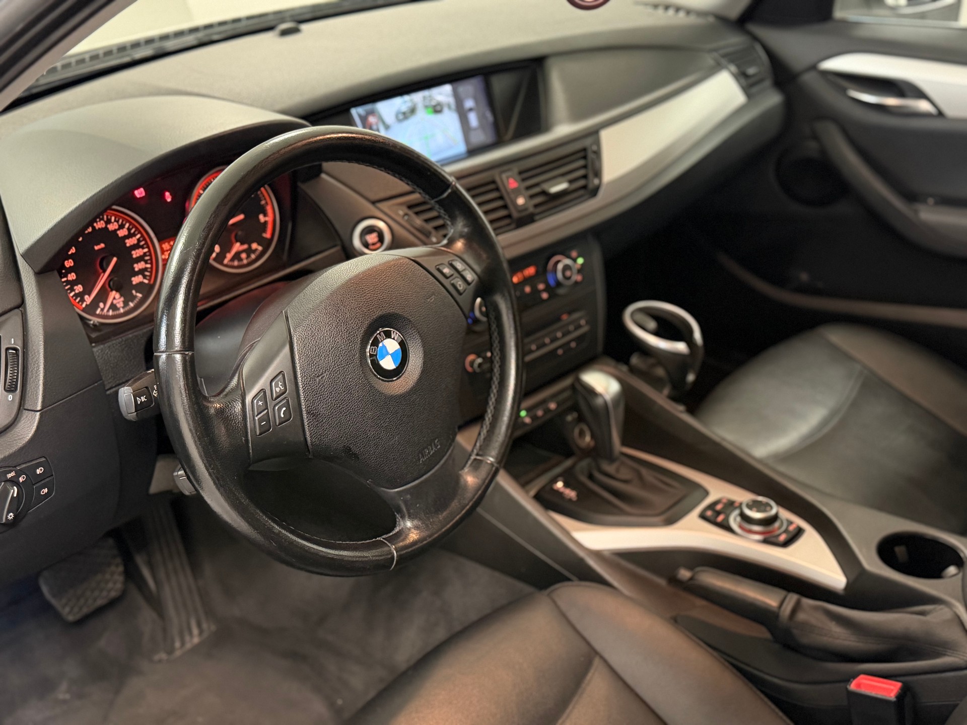 BMW X1 xDrive 23d Steptronic-image-15