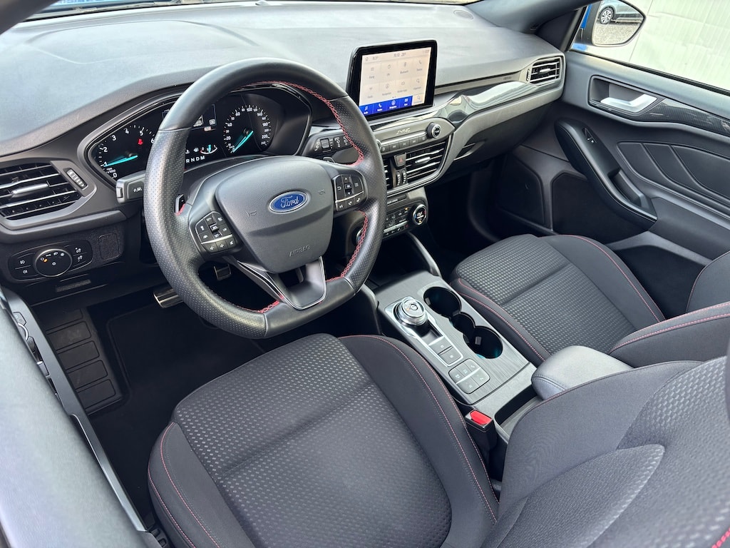 FORD Focus 1.5 SCTi ST Line Automatic-image-8