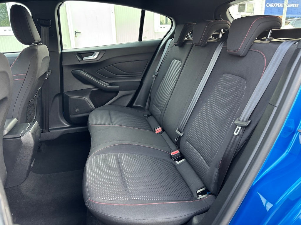 FORD Focus 1.5 SCTi ST Line Automatic-image-15
