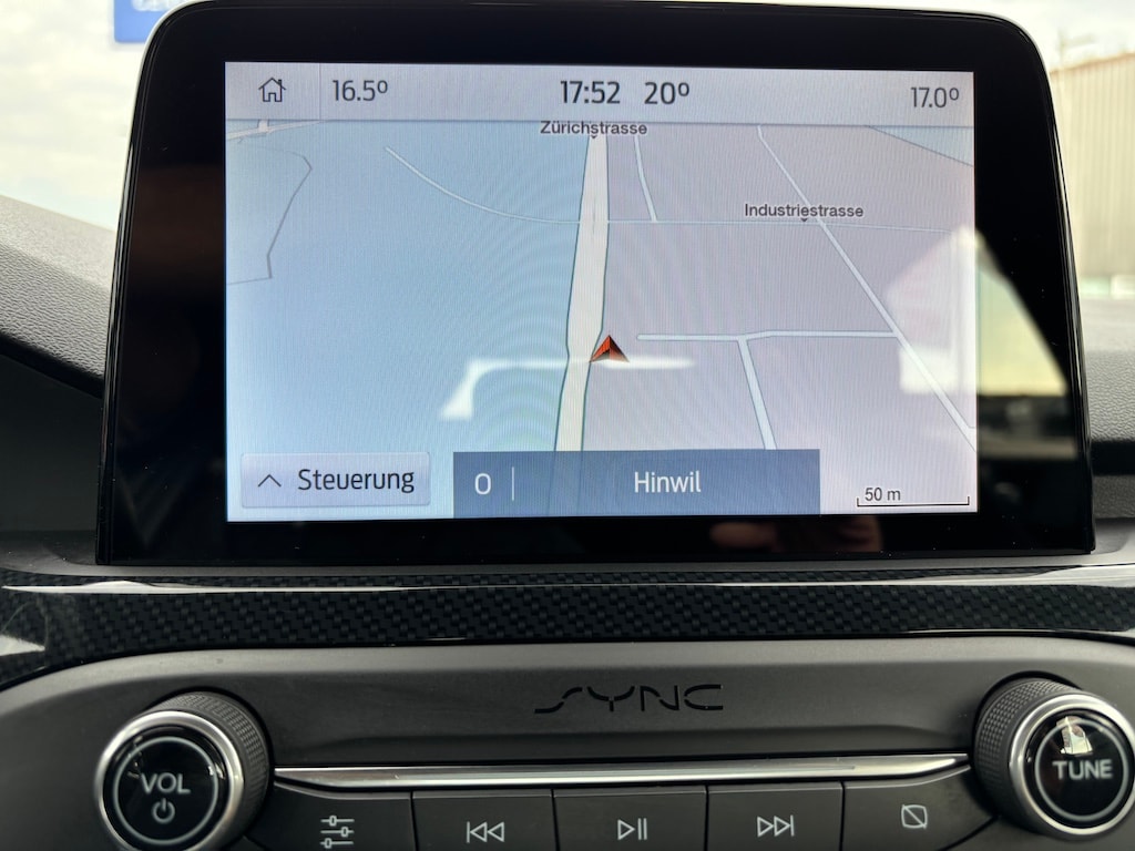 FORD Focus 1.5 SCTi ST Line Automatic-image-11