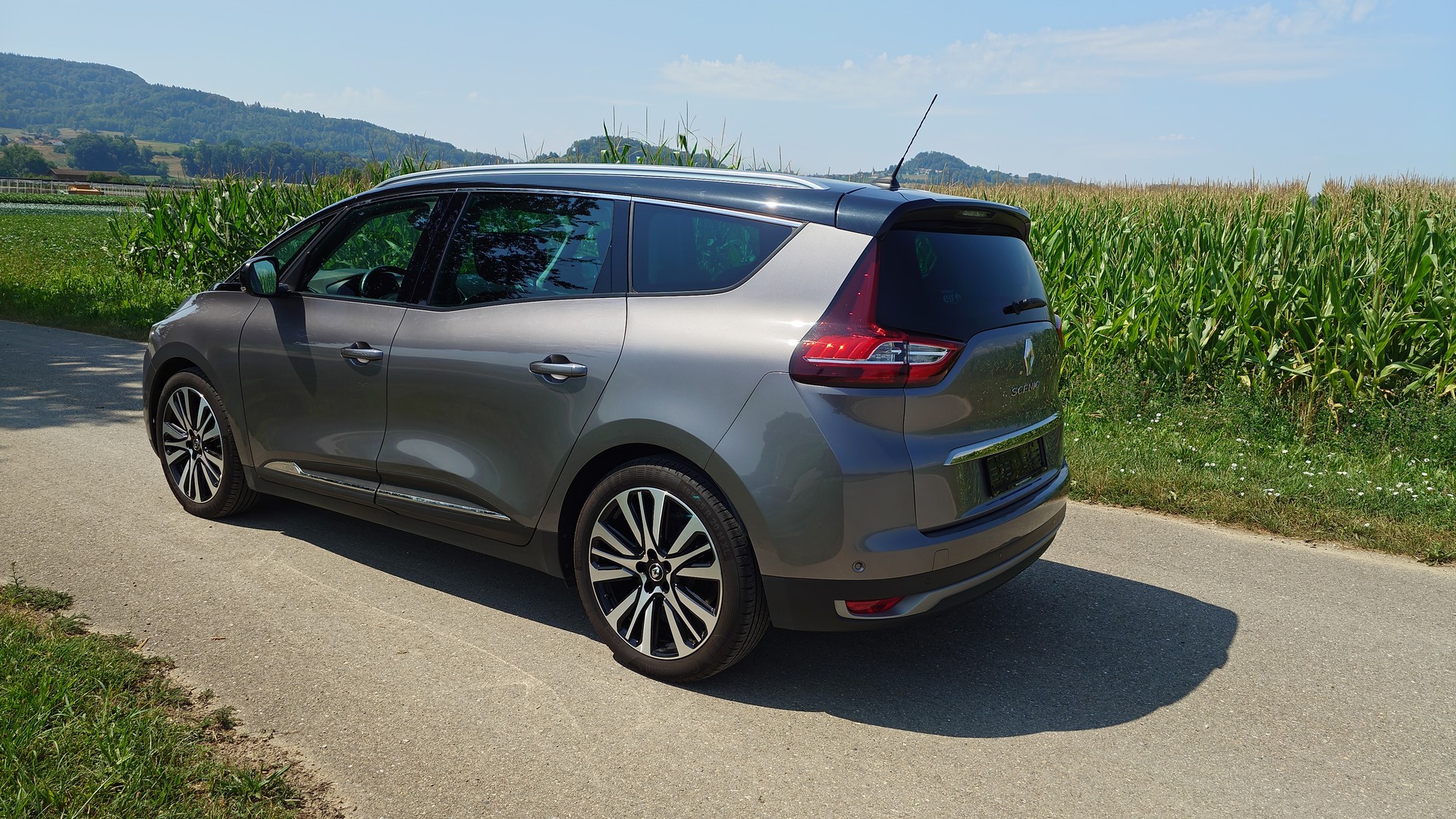 RENAULT Grand Scénic 1.3 16V Turbo Initiale Paris EDC-image-2