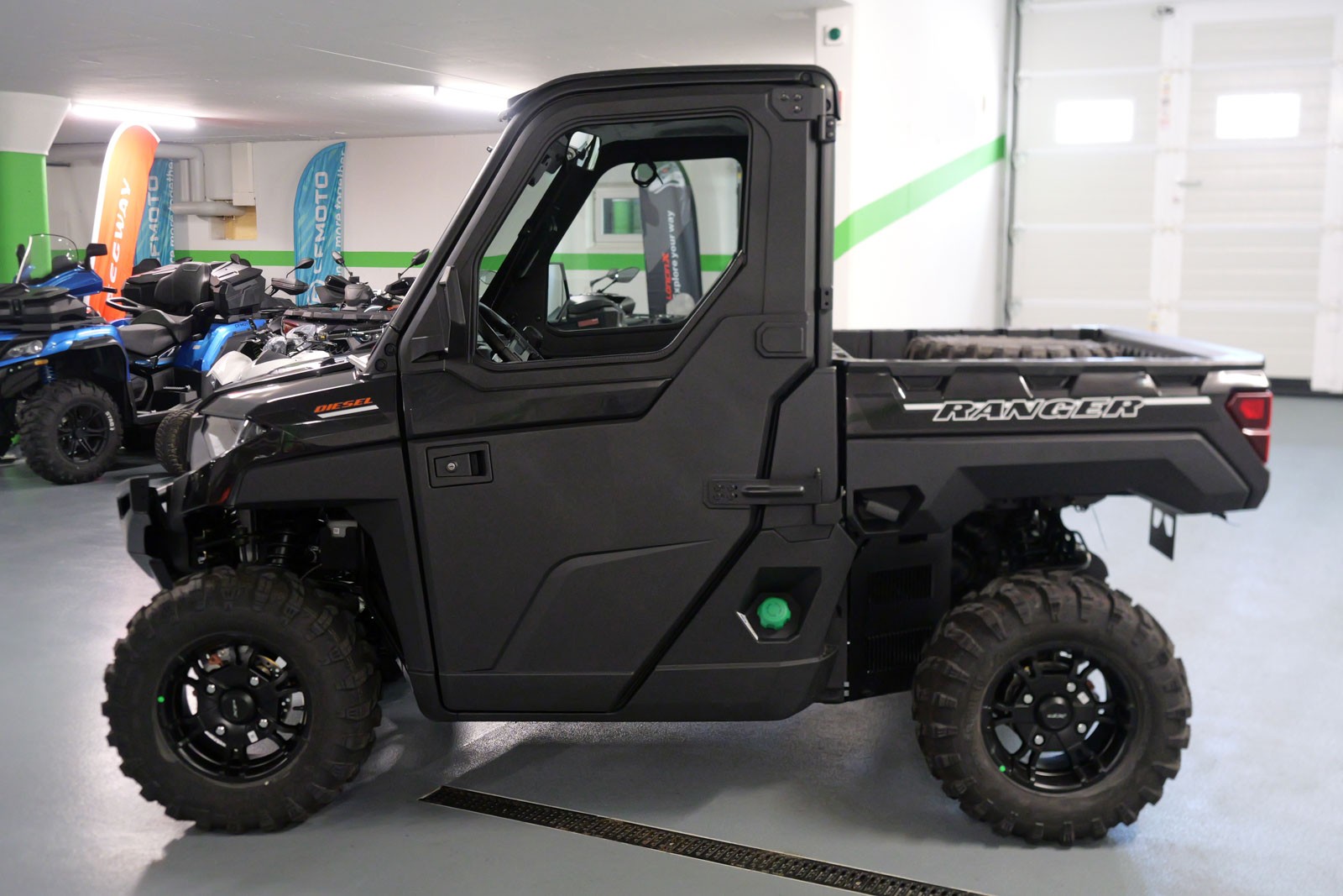 POLARIS Ranger Diesel Deluxe-showroom-element-3
