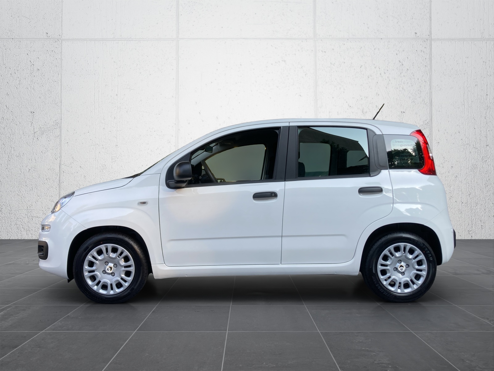 FIAT Pandina 1.0 MHEV Pop-image-1