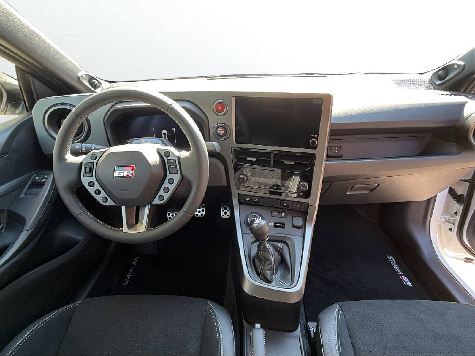 TOYOTA Yaris 1.6 GR Sport-image-9