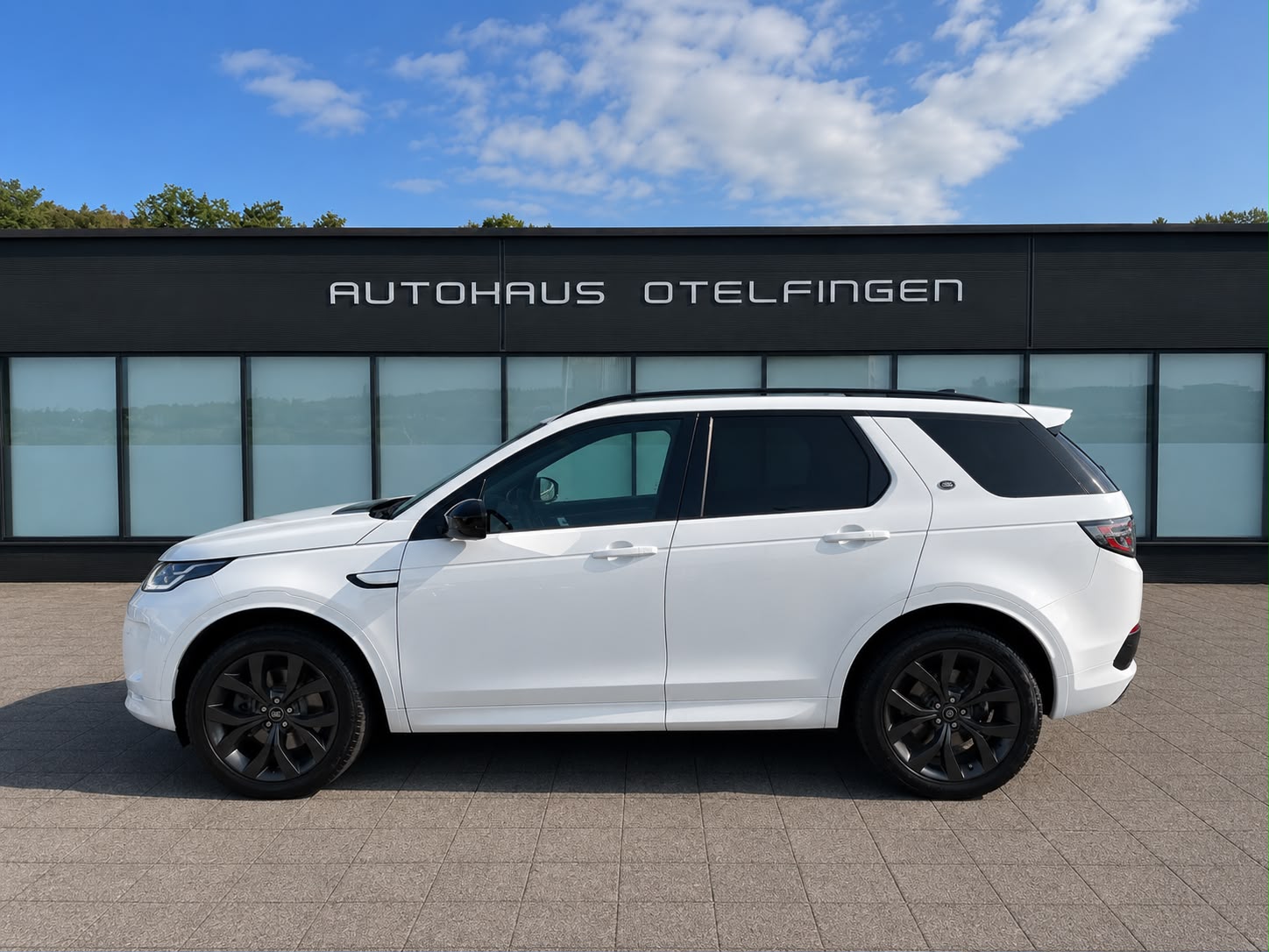 LAND ROVER Discovery Sport 2.0 Si4 250 R-Dynamic SE-image-0