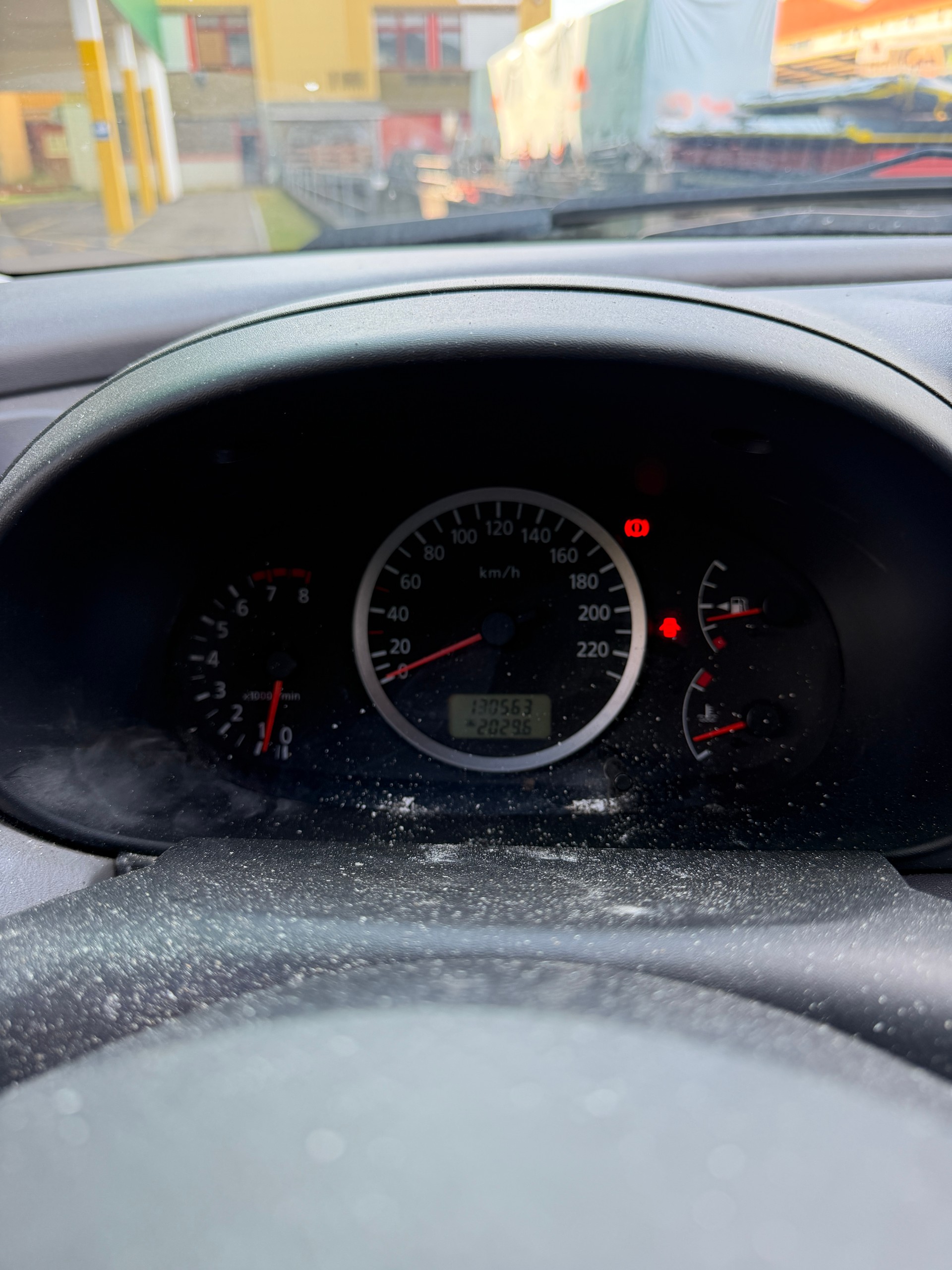 NISSAN Almera Tino 1.8 16V visia-image-12