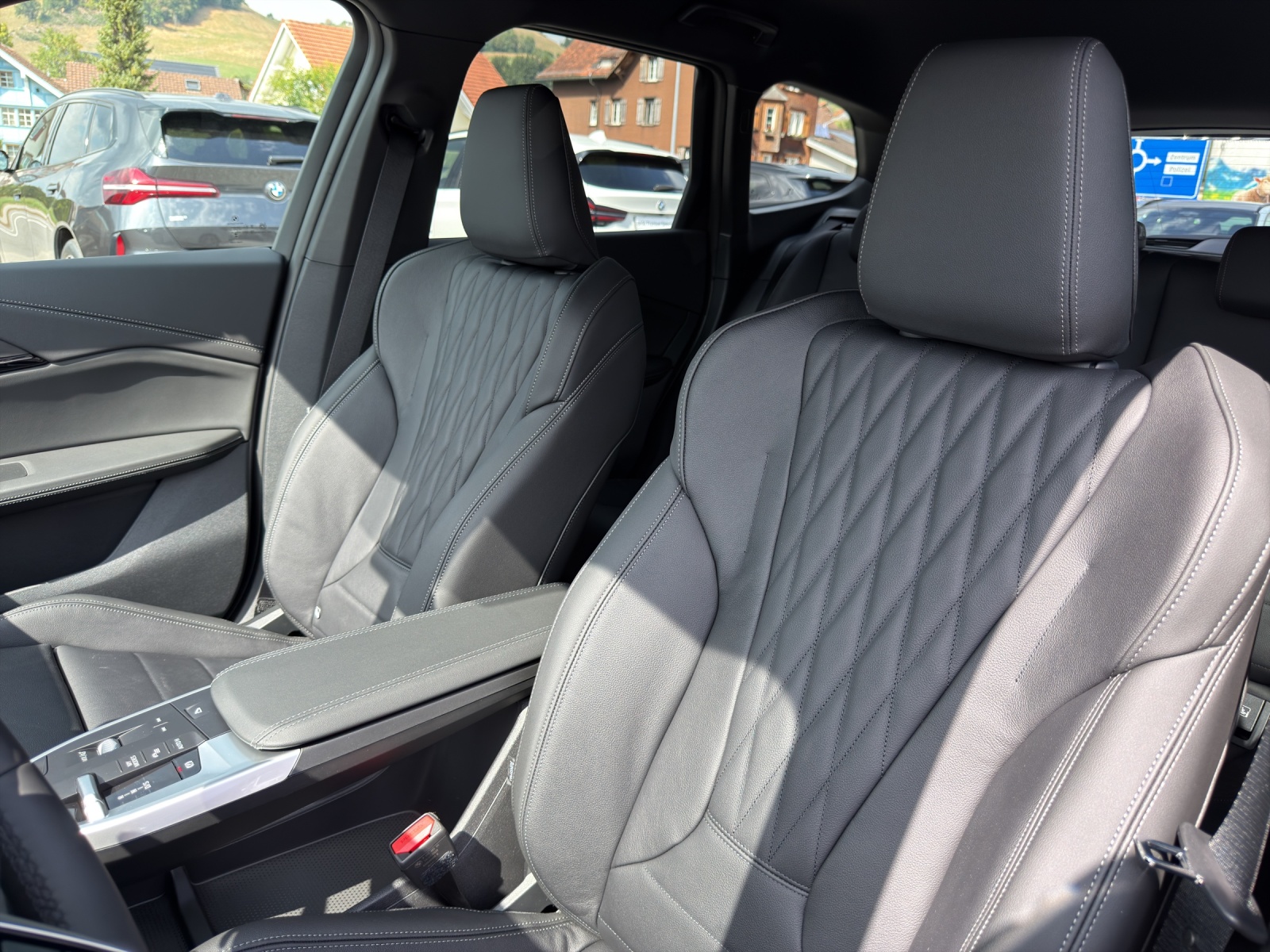 BMW X1 xDrive 30e M Sport-image-25