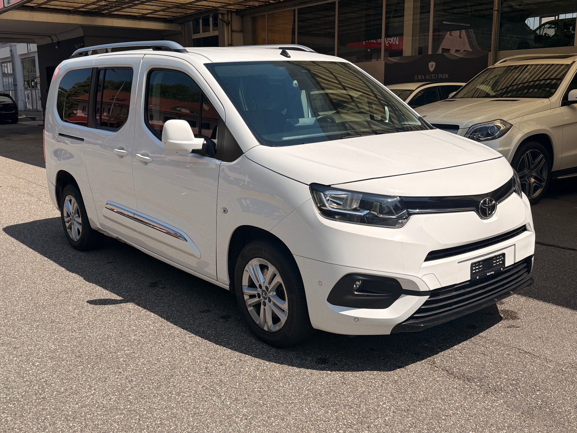 TOYOTA Proace City Verso 1.2 Style Long Automatik-image-2