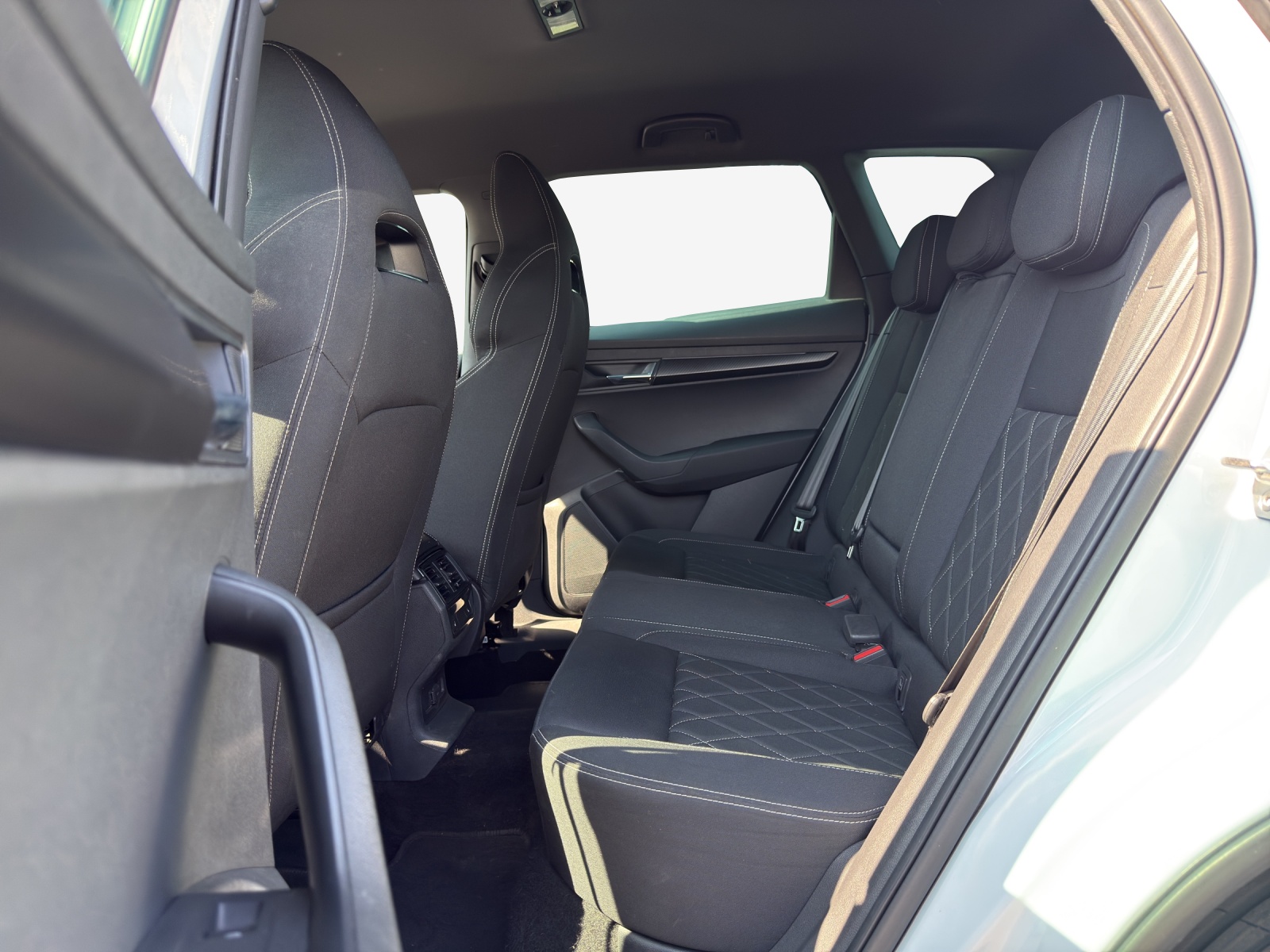 SKODA Karoq 1.5 TSI SportLine DSG-image-11