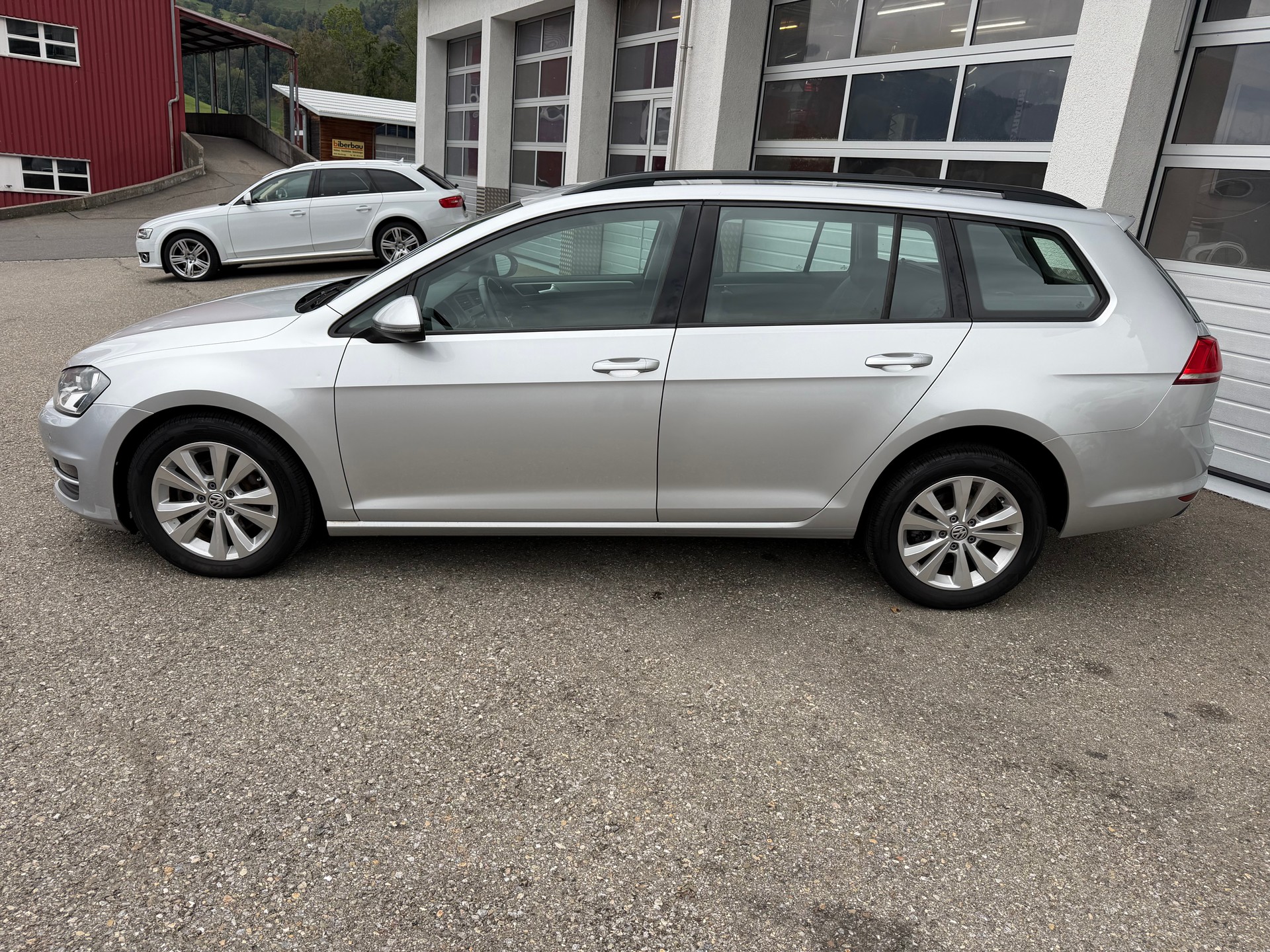 VW Golf Variant 1.4 TSI Comfortline DSG-image-1