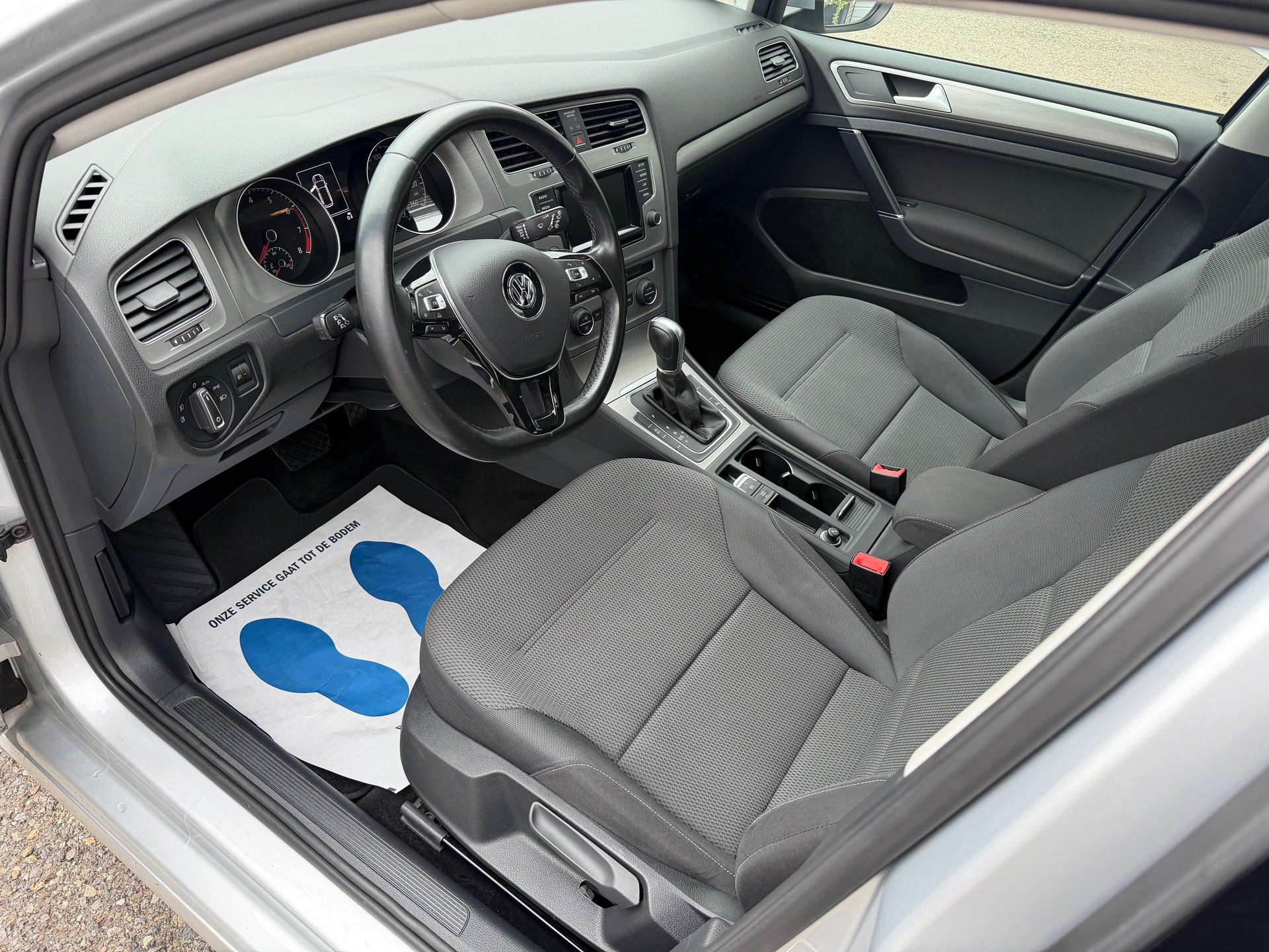 VW Golf Variant 1.4 TSI Comfortline DSG-image-4