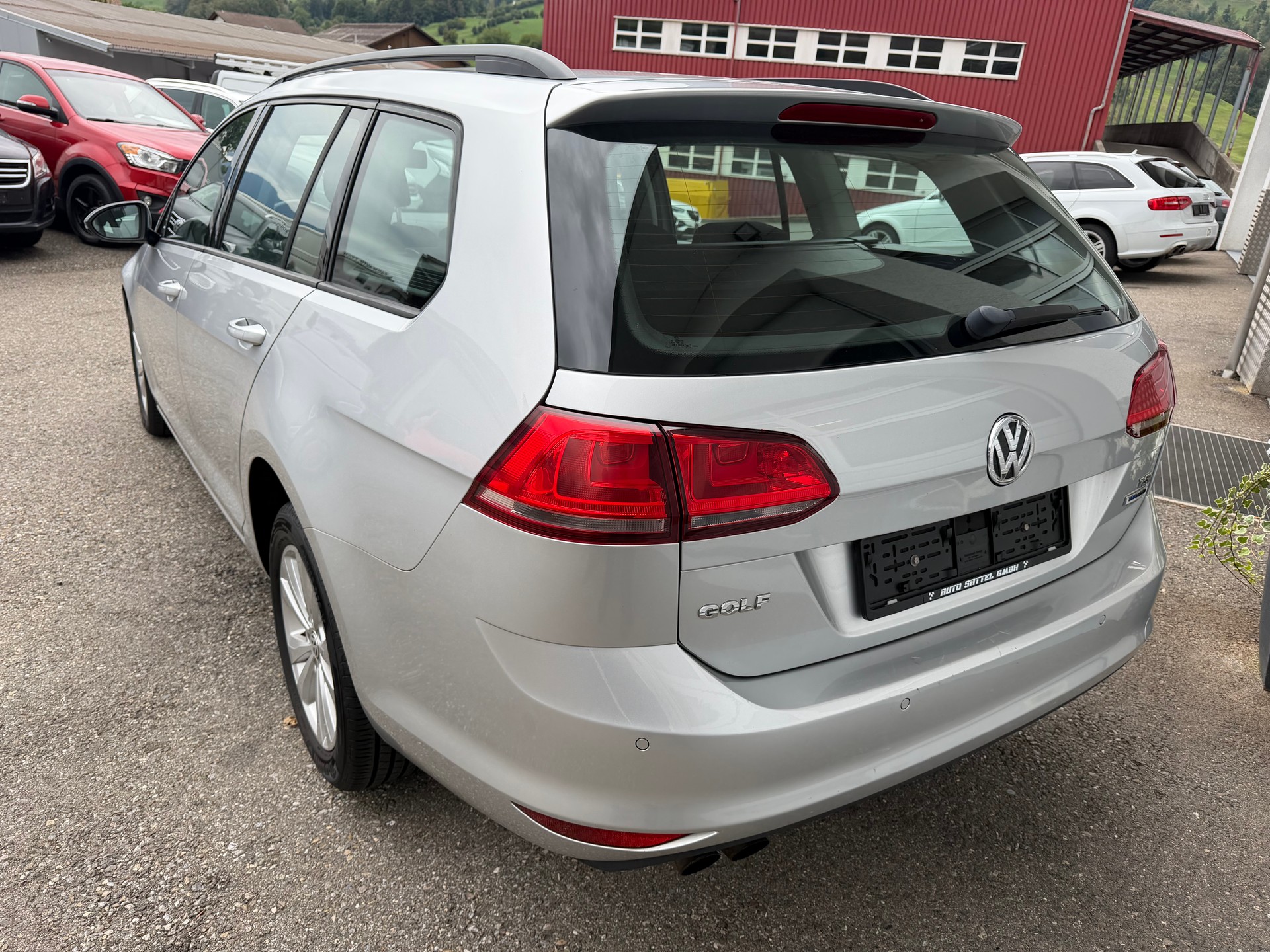 VW Golf Variant 1.4 TSI Comfortline DSG-image-2