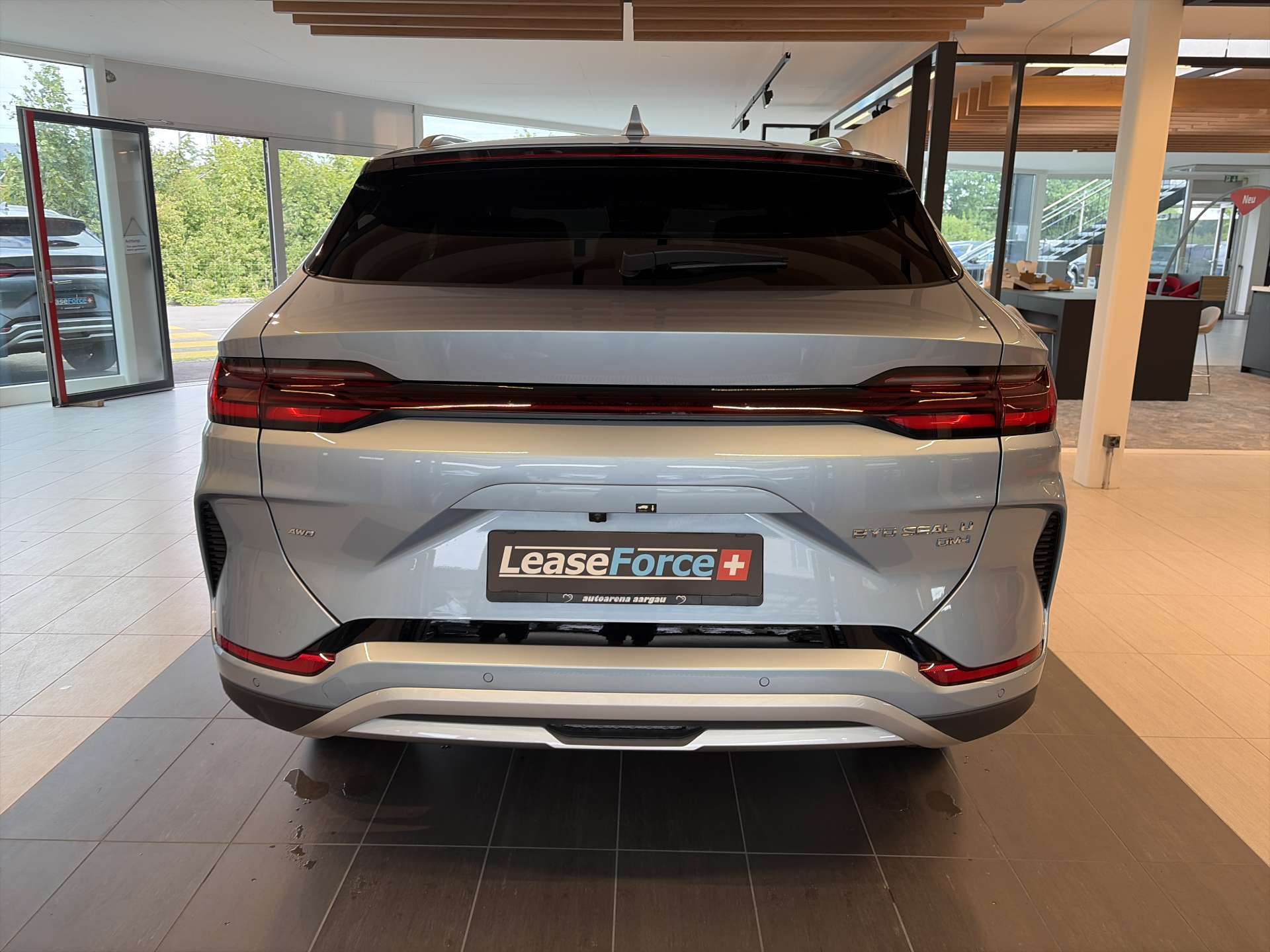 BYD Seal U DM-i PHEV Design AWD 324PS Automat-image-12