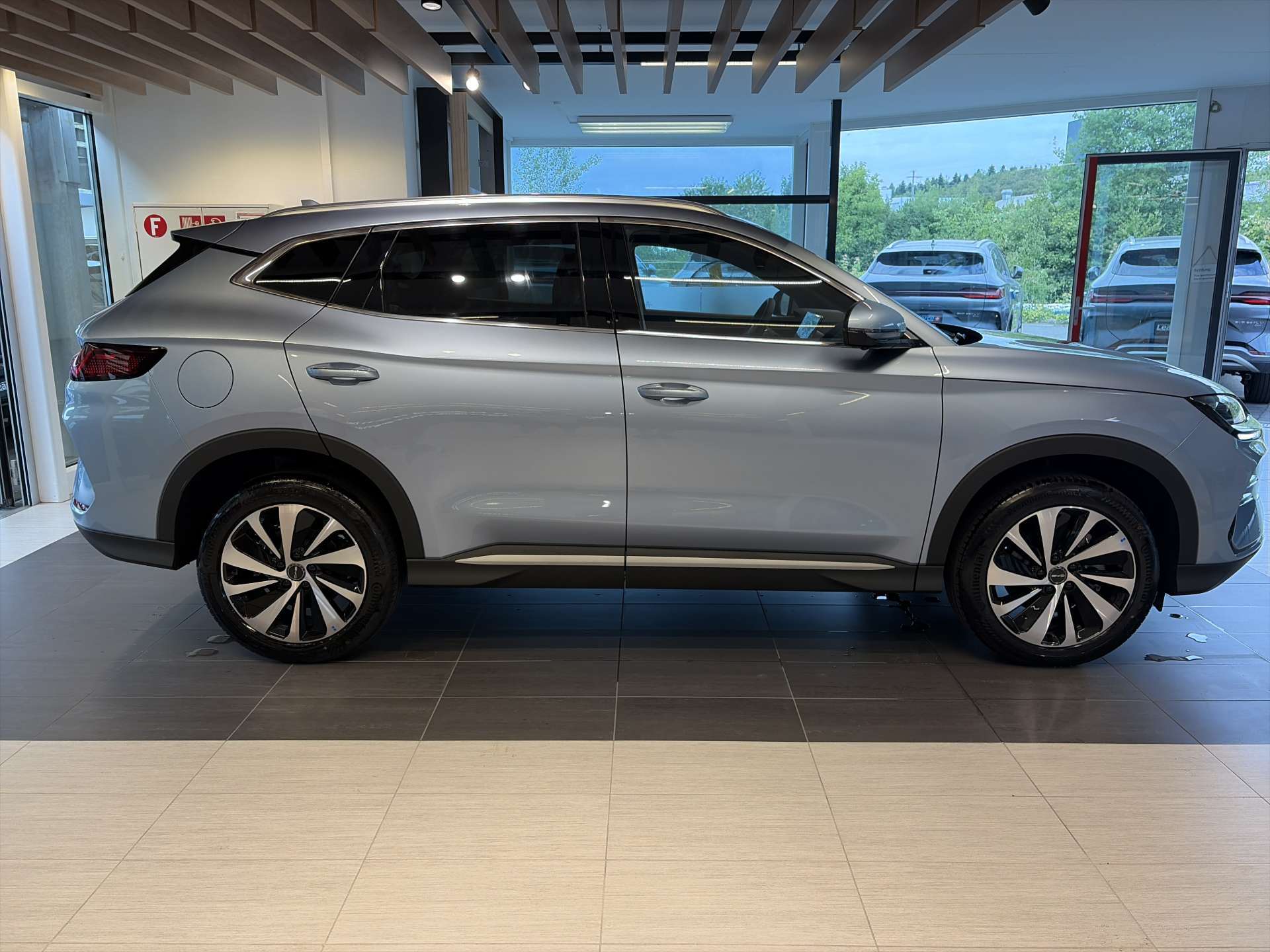 BYD Seal U DM-i PHEV Design AWD 324PS Automat-image-13