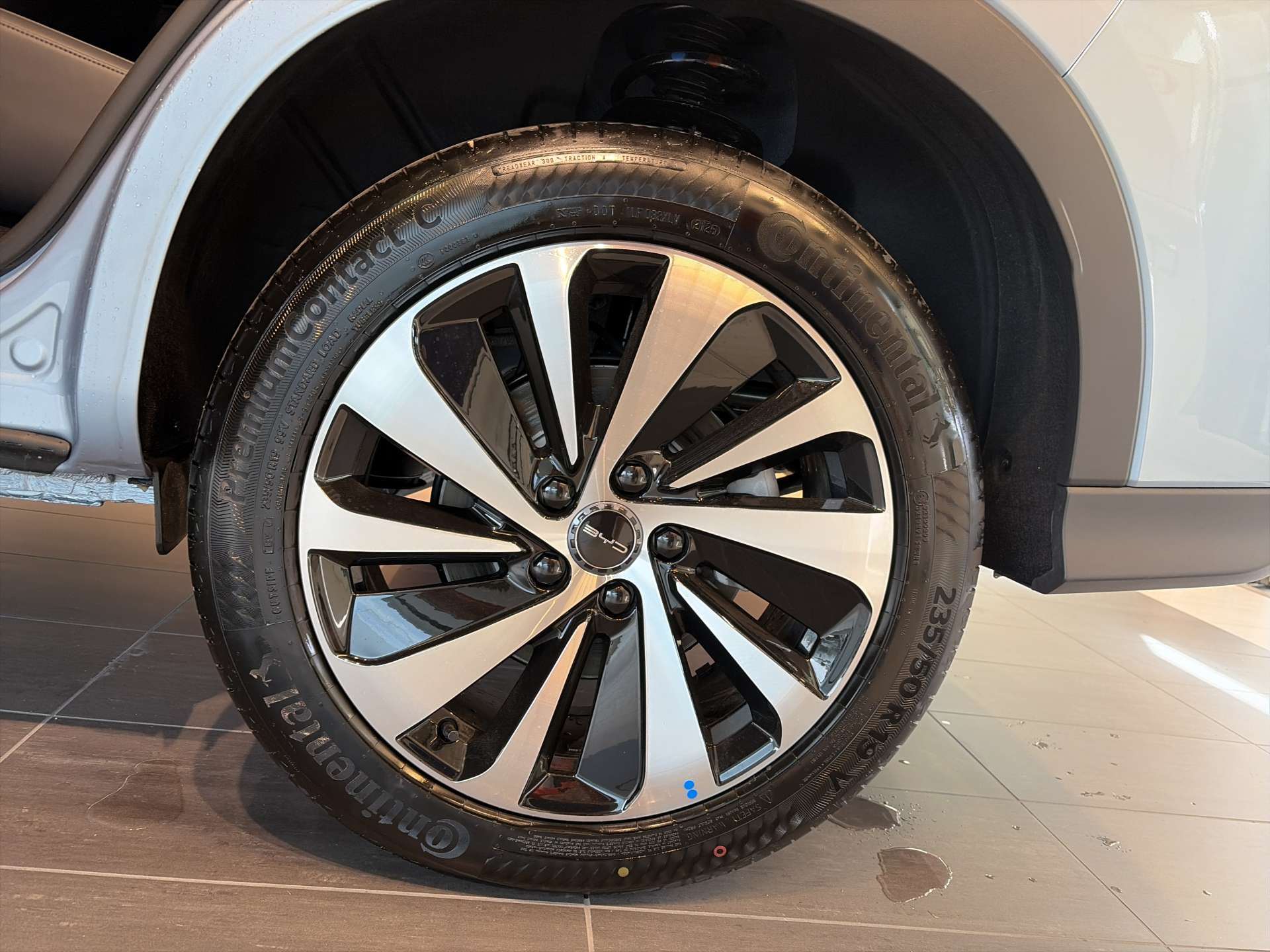 BYD Seal U DM-i PHEV Design AWD 324PS Automat-image-8