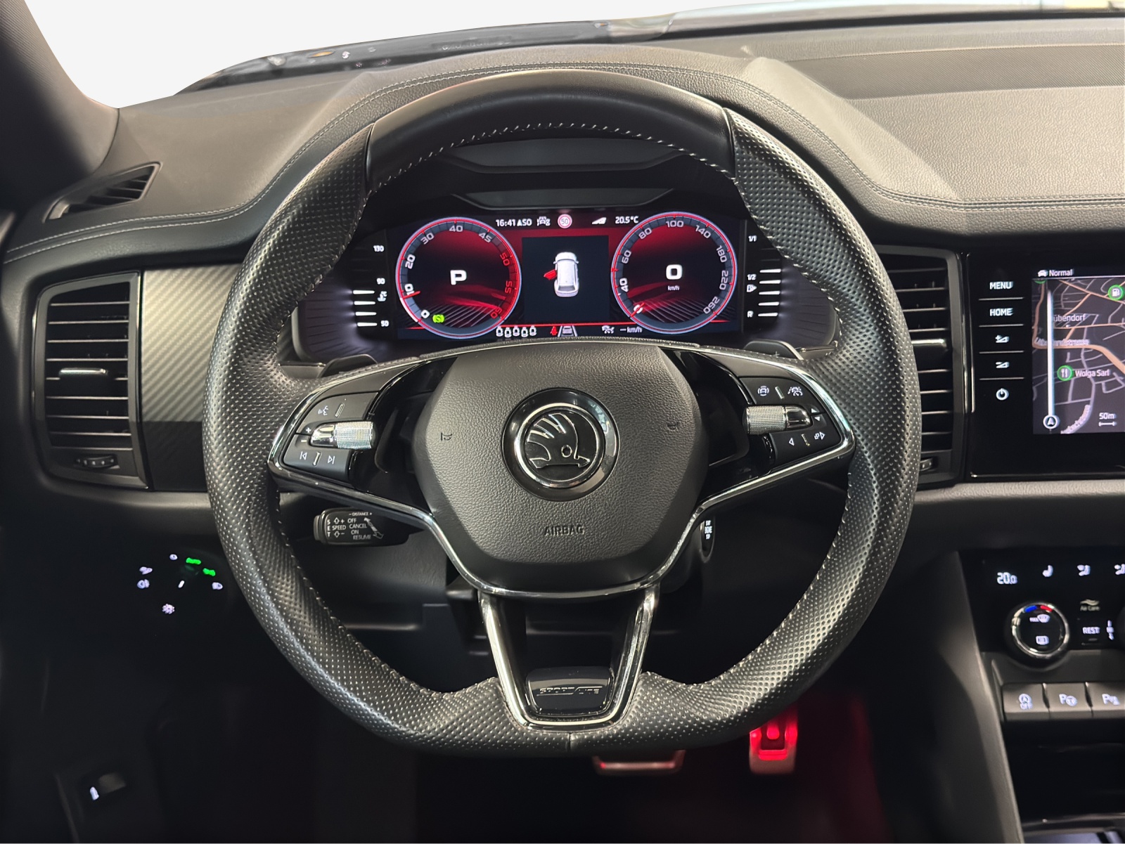 SKODA Kodiaq 2.0 TDI CR SportLine 4x4 DSG-image-9