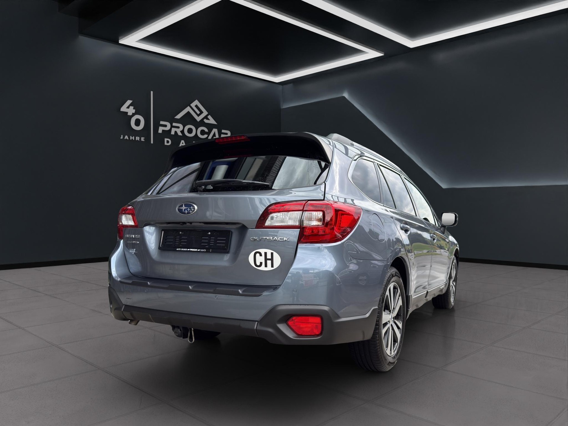 SUBARU Outback 2.5i Luxury-image-3