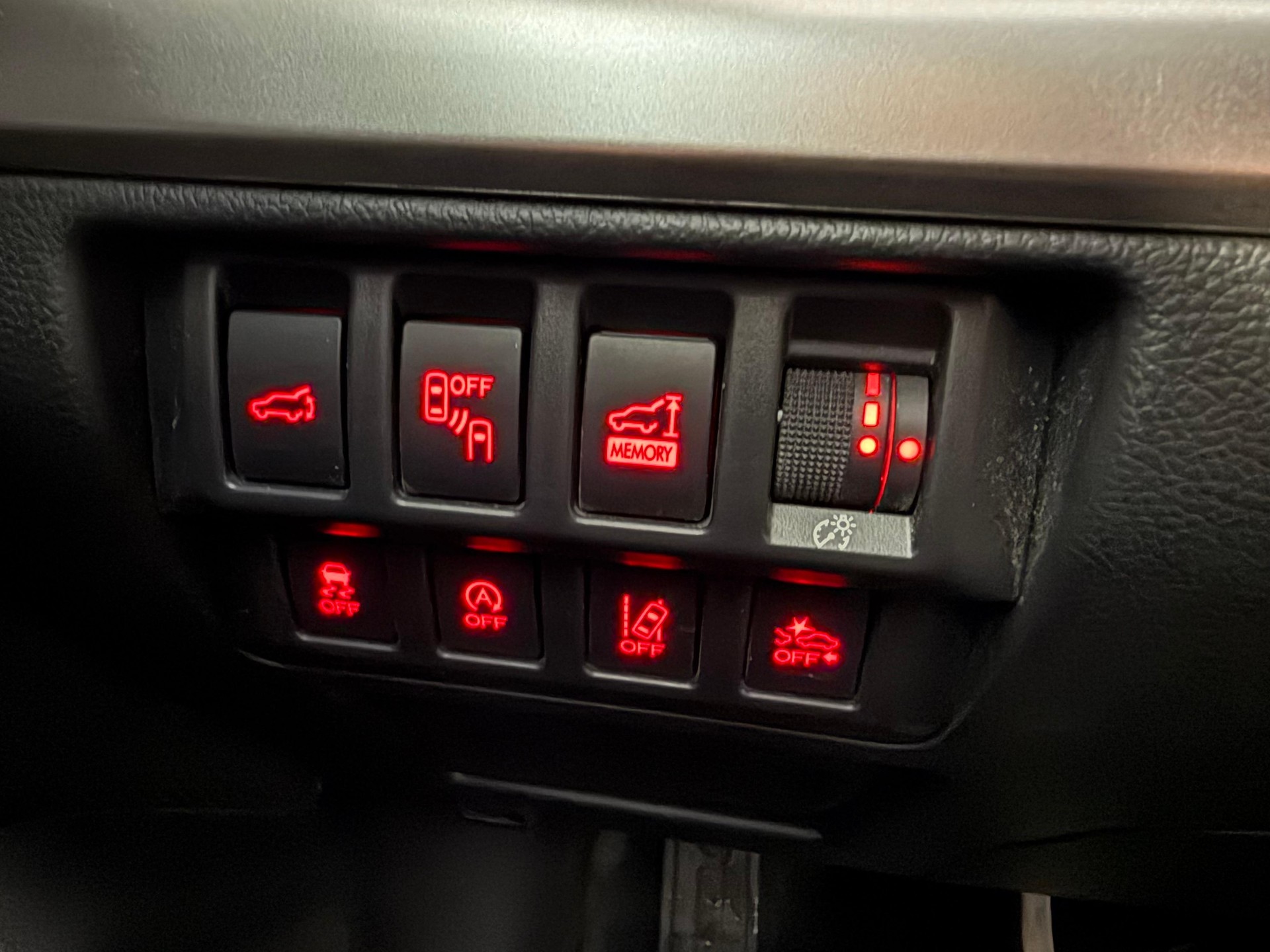 SUBARU Outback 2.5i Luxury-image-14