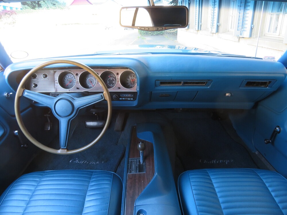 DODGE Challenger R/T 440 Magnum-image-8