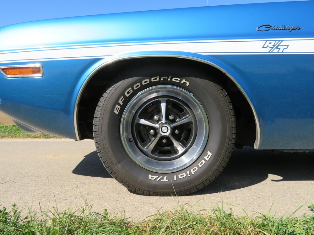 DODGE Challenger R/T 440 Magnum-image-14
