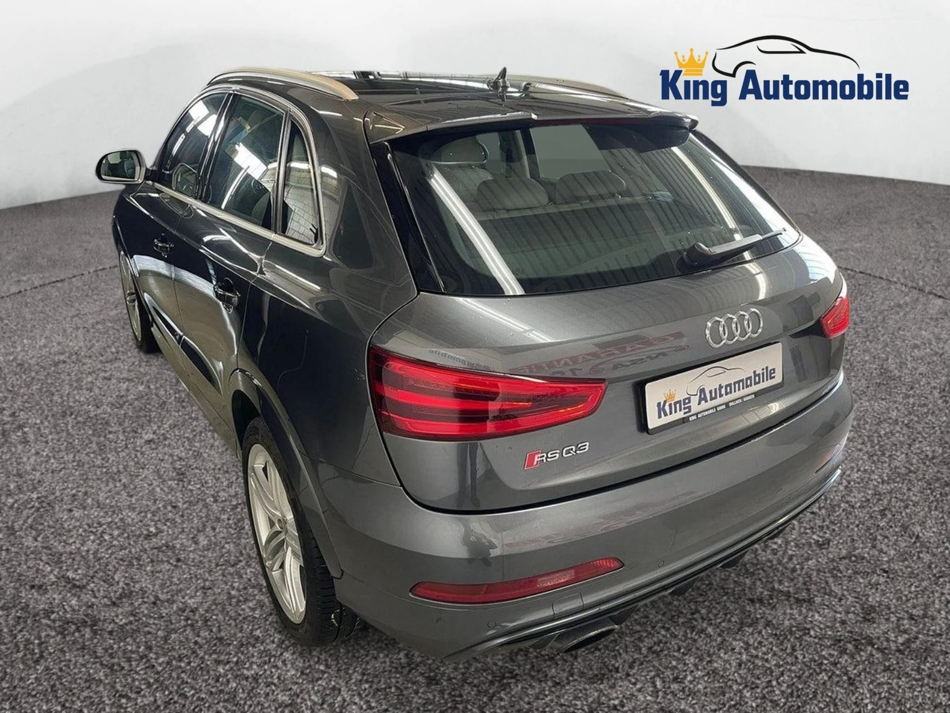 AUDI RS Q3 2.5 TFSI quattro S-tronic | MFK 04.2022 | Pano Dach | Leder | Navi-image-4