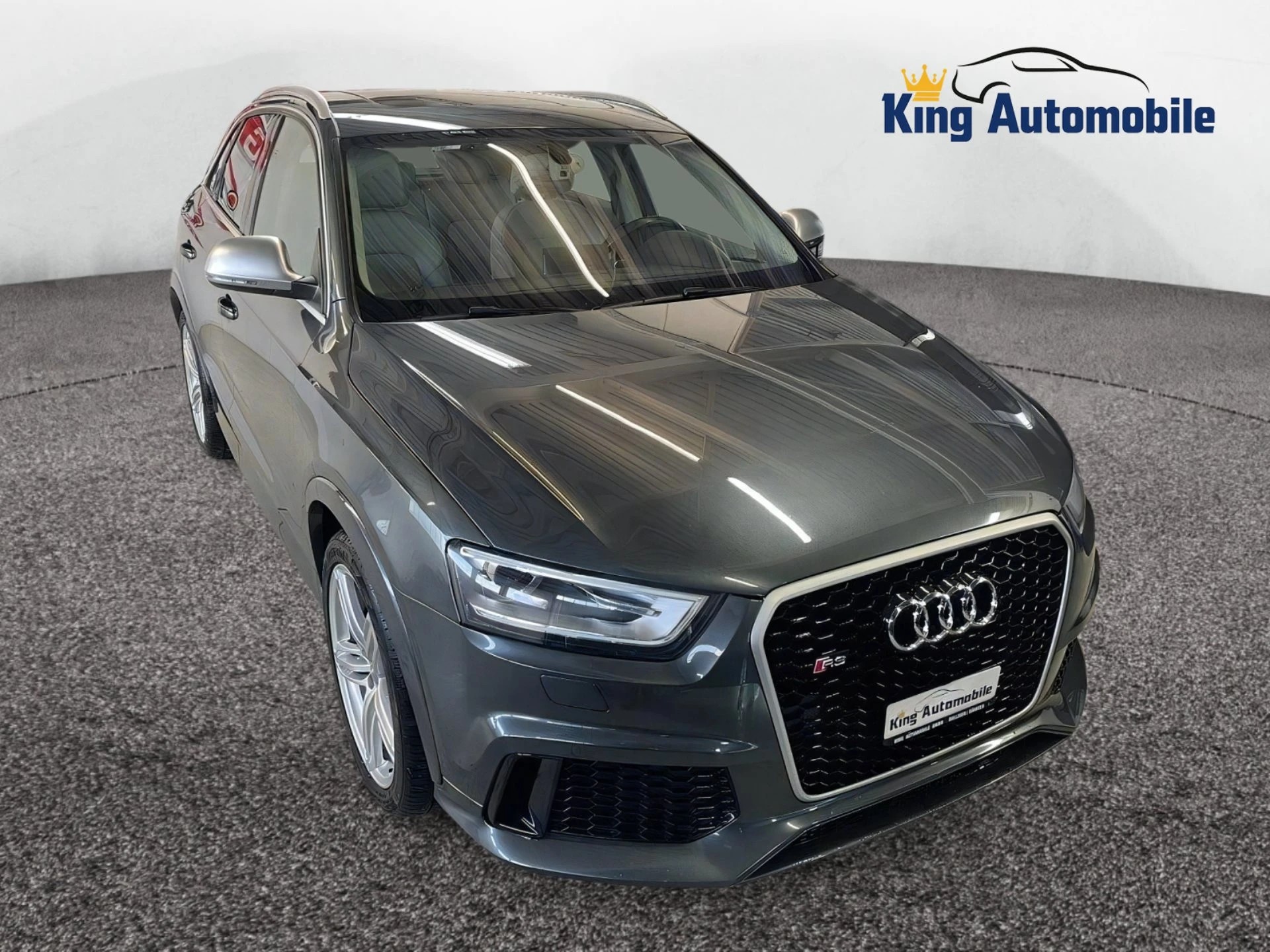 AUDI RS Q3 2.5 TFSI quattro S-tronic | MFK 04.2022 | Pano Dach | Leder | Navi-image-3