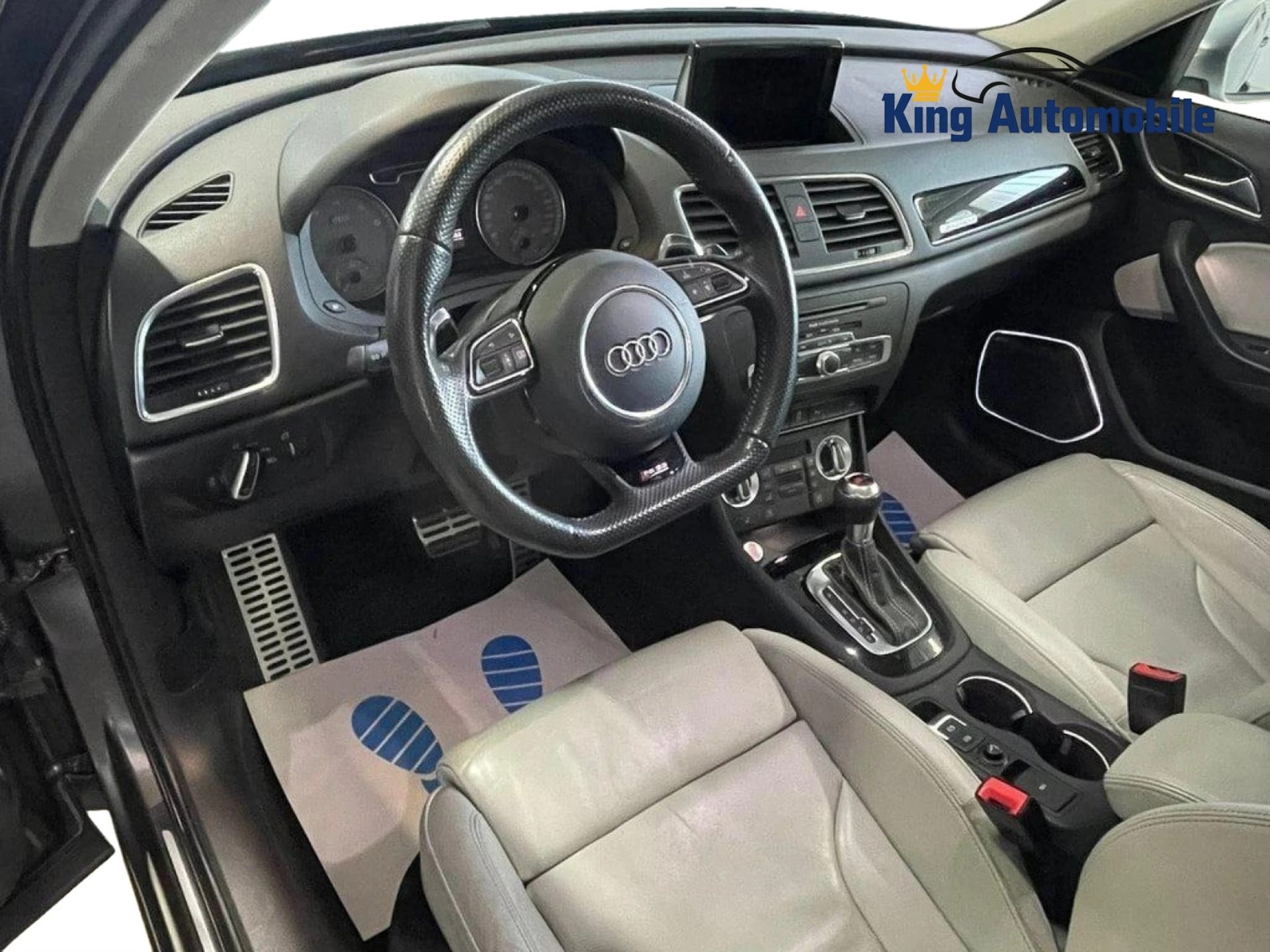 AUDI RS Q3 2.5 TFSI quattro S-tronic | MFK 04.2022 | Pano Dach | Leder | Navi-image-7