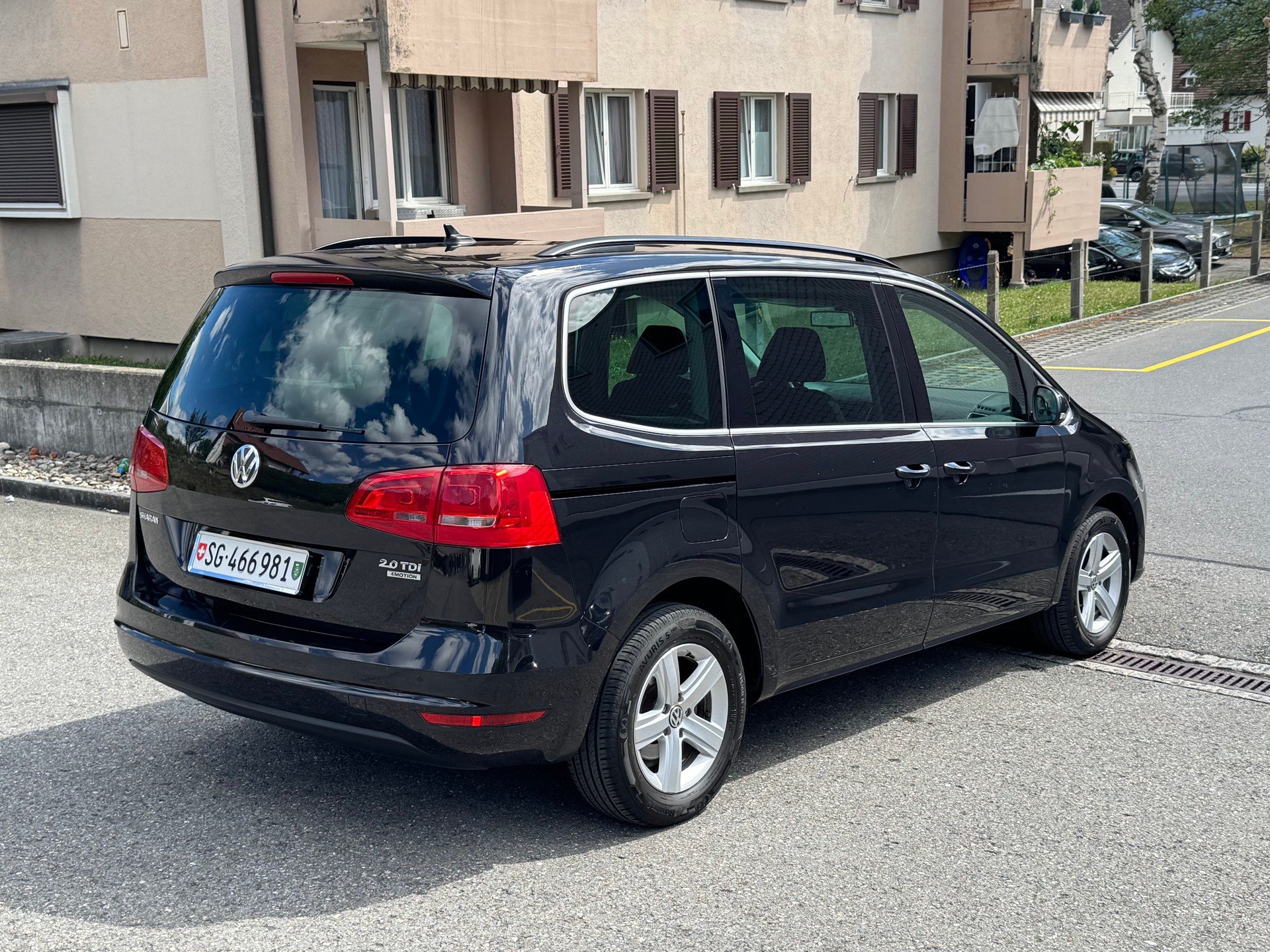 VW Sharan 2.0 TDI BMT Comfortline 4-Motion-image-6