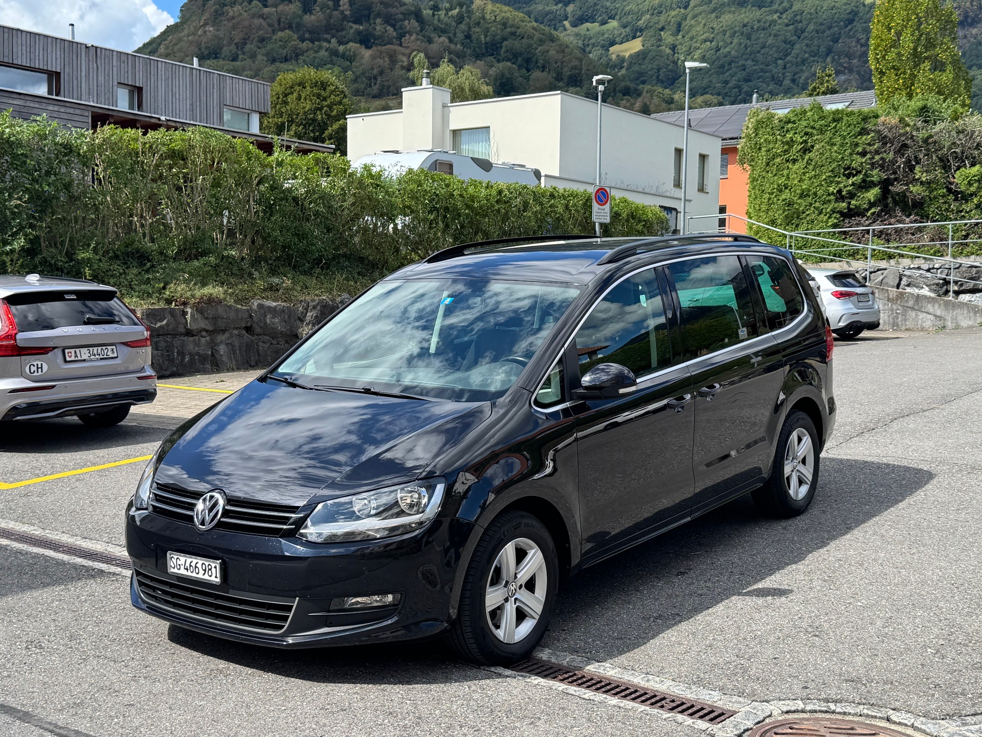 VW Sharan 2.0 TDI BMT Comfortline 4-Motion-image-0