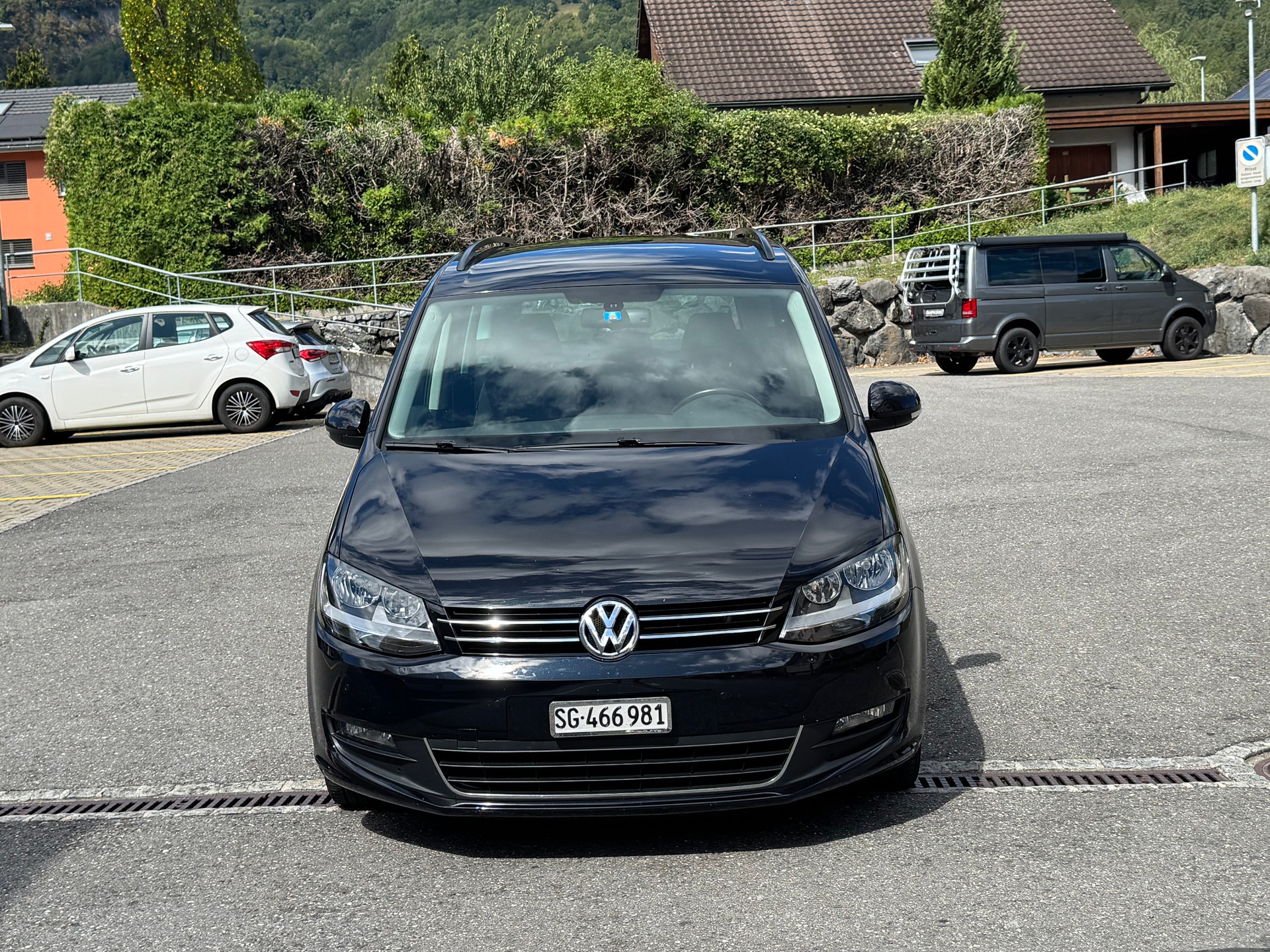 VW Sharan 2.0 TDI BMT Comfortline 4-Motion-image-1