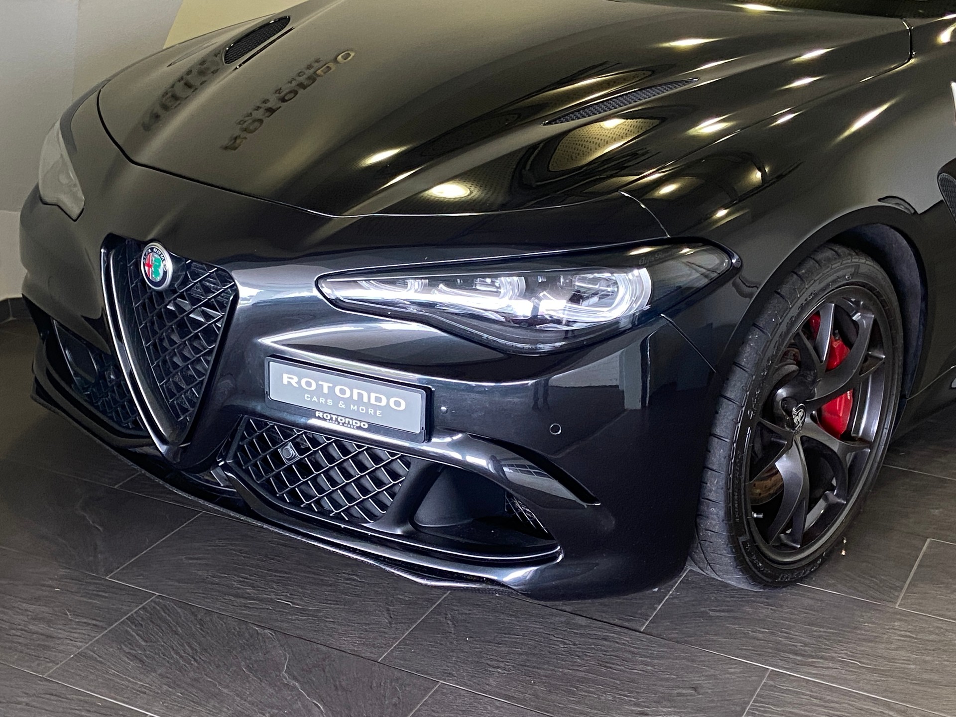 ALFA ROMEO Giulia 2.9 V6 Quadrifoglio Akrapovic-image-2