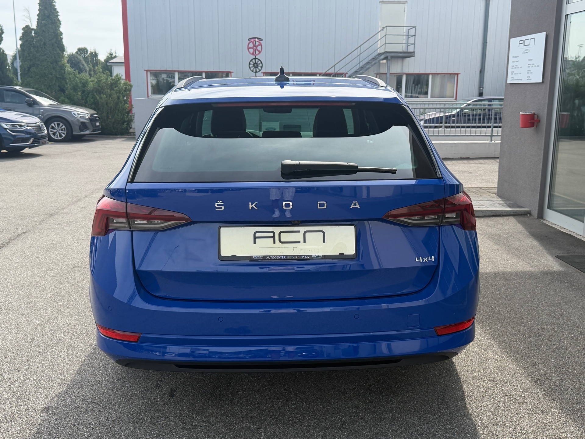SKODA Octavia Combi 2.0 TDI DSG Style 4x4-image-5