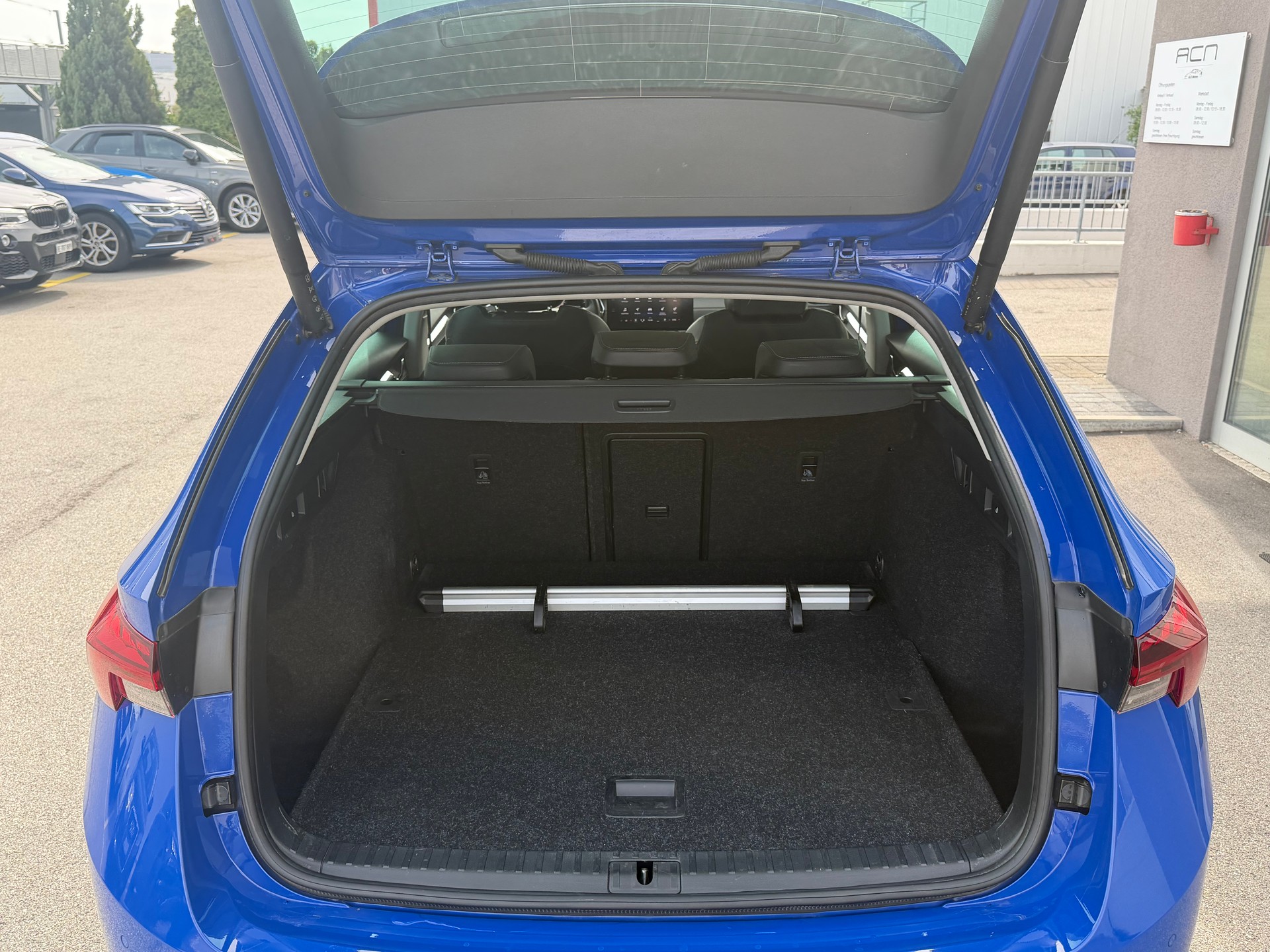 SKODA Octavia Combi 2.0 TDI DSG Style 4x4-image-7