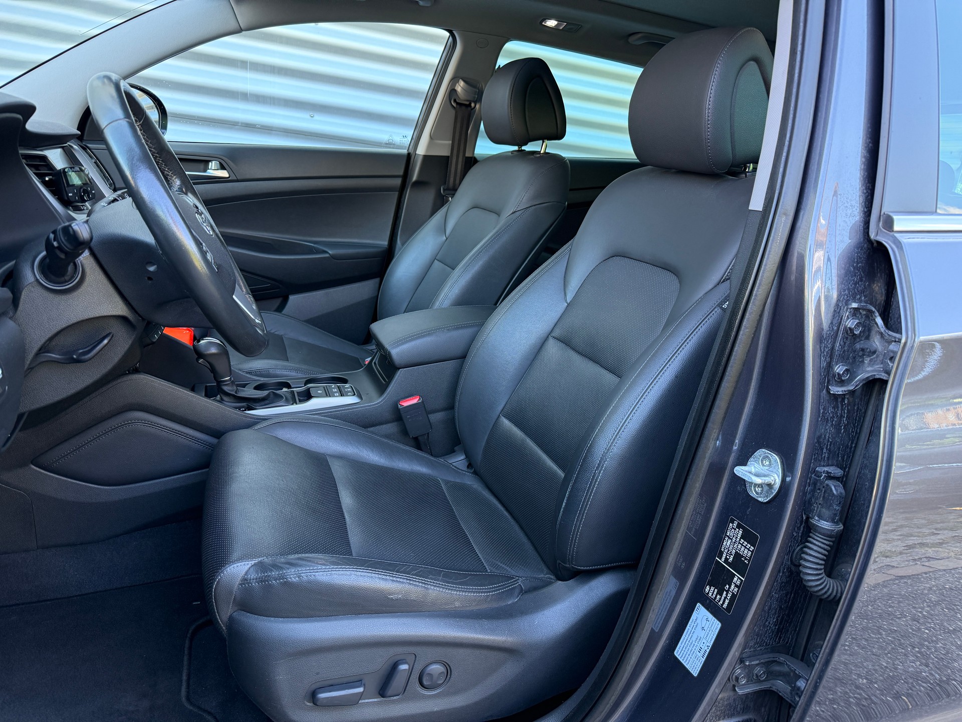 HYUNDAI Tucson 1.6 TGDI Vertex 4WD Automatic-image-3