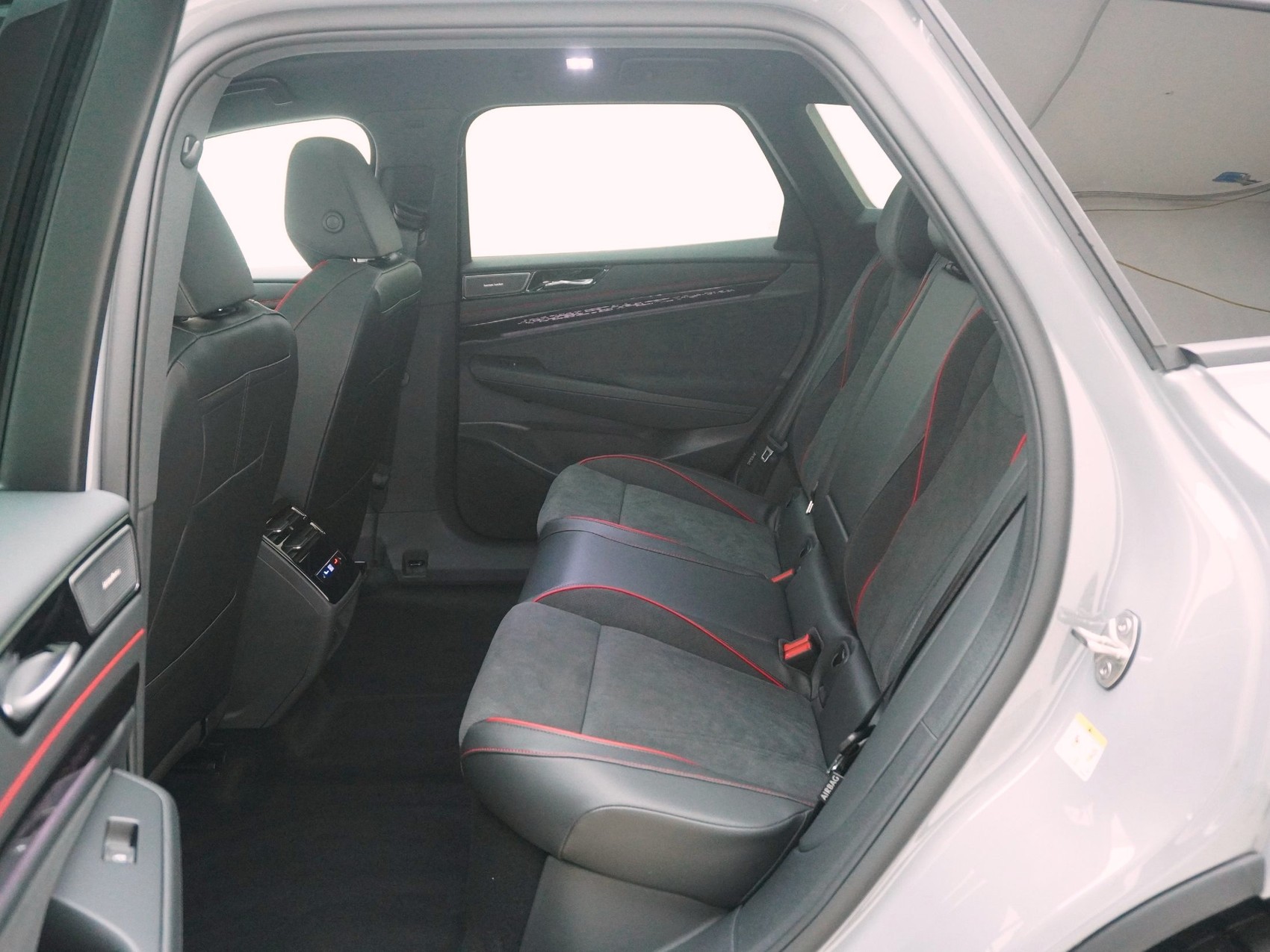 VW ID.7 Tourer 86 kWh GTX 4MOTION-image-14