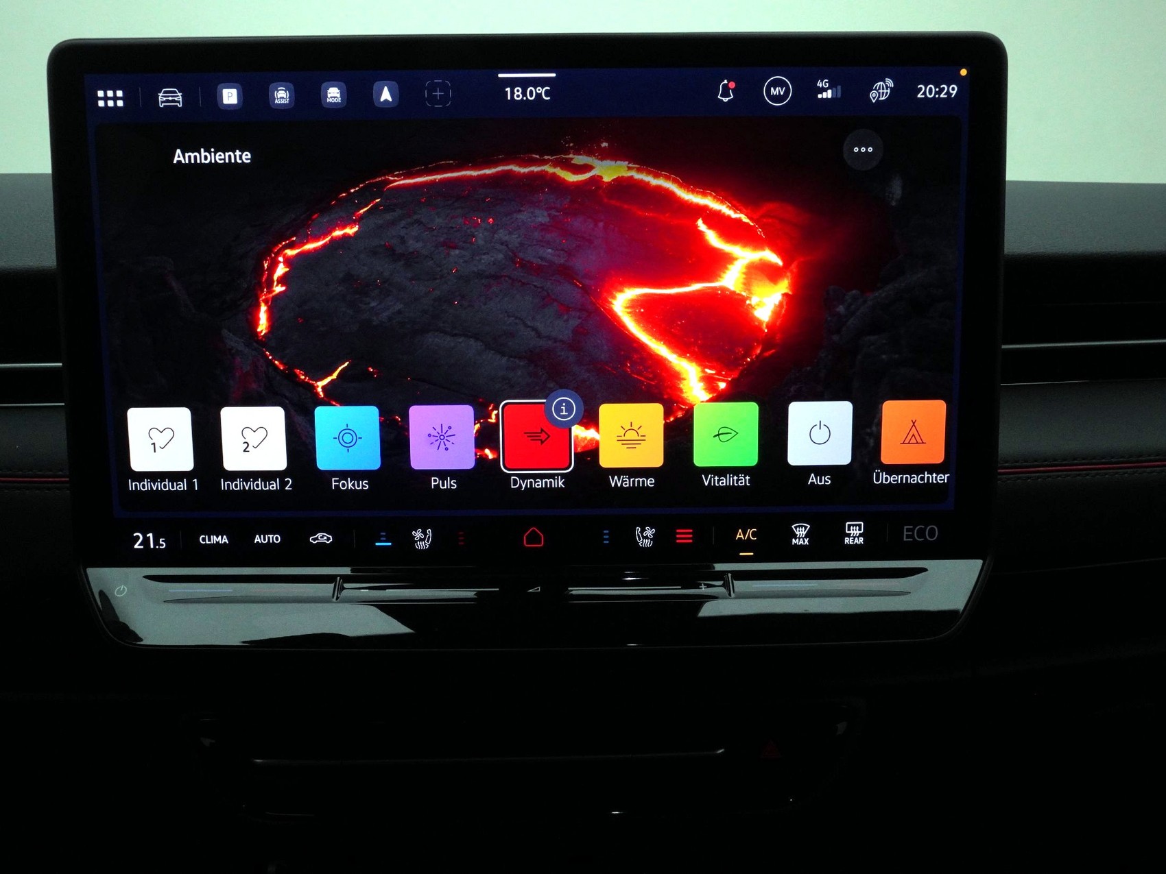 VW ID.7 Tourer 86 kWh GTX 4MOTION-image-25