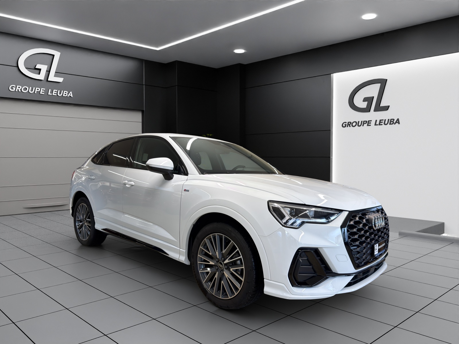Photo AUDI Q3 Q3 Sportback 35 TFSI S line Attraction S-tronic