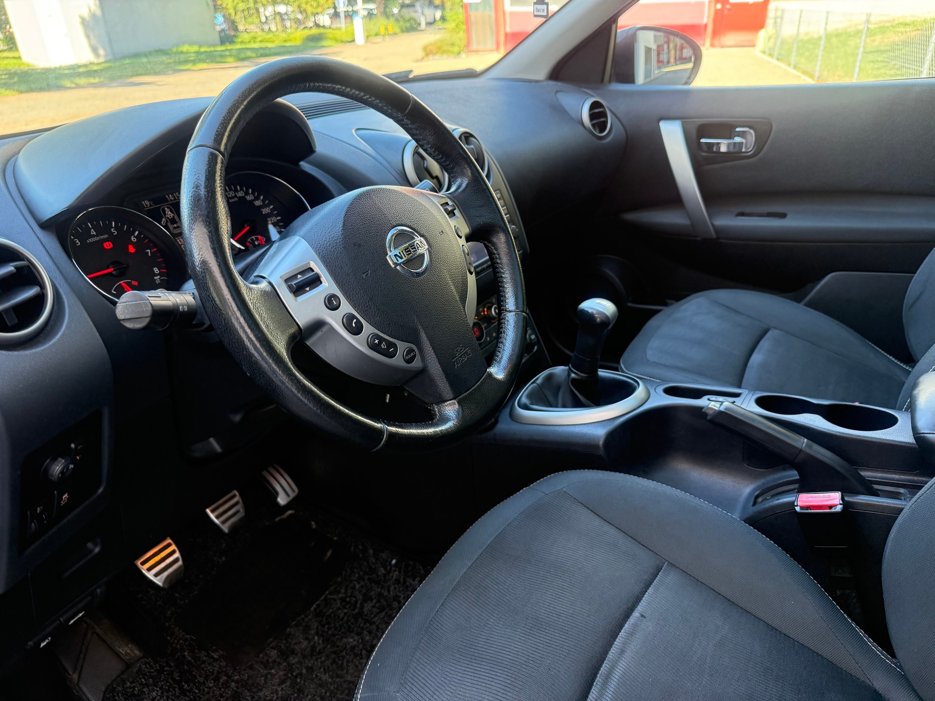 NISSAN Qashqai 1.6 acenta-image-7