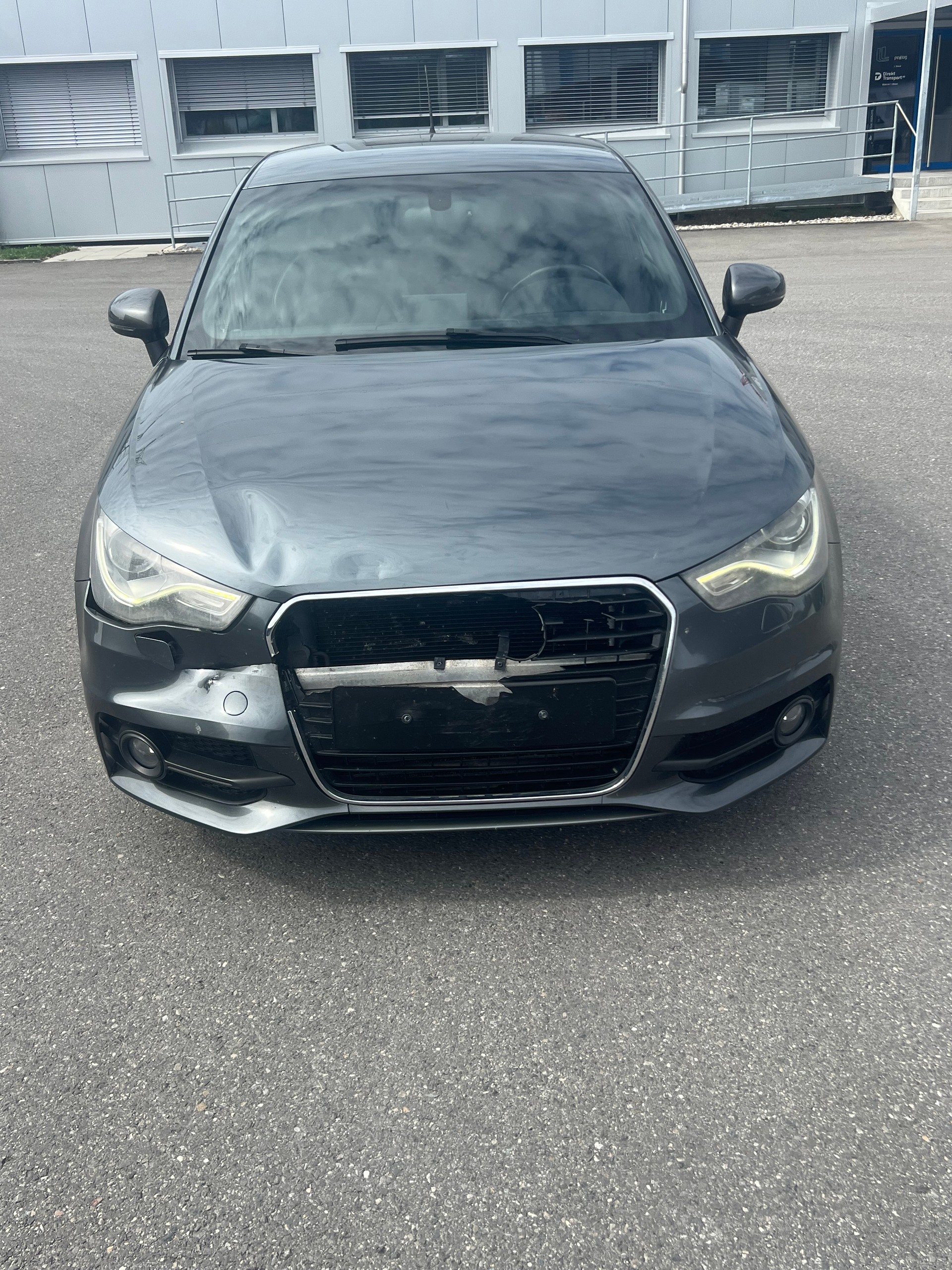 AUDI A1 Sport 1.4 TFSI Ambition S-tronic-image-0