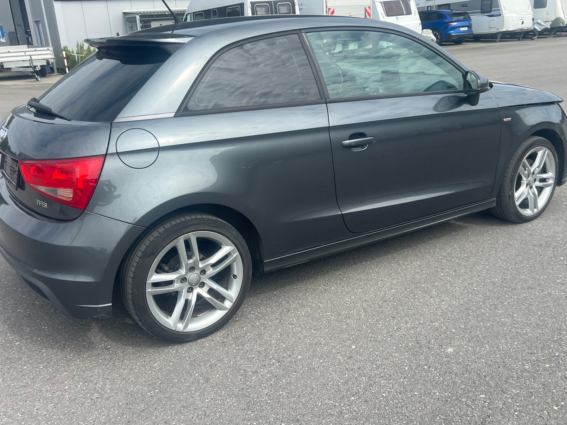 AUDI A1 Sport 1.4 TFSI Ambition S-tronic-image-3
