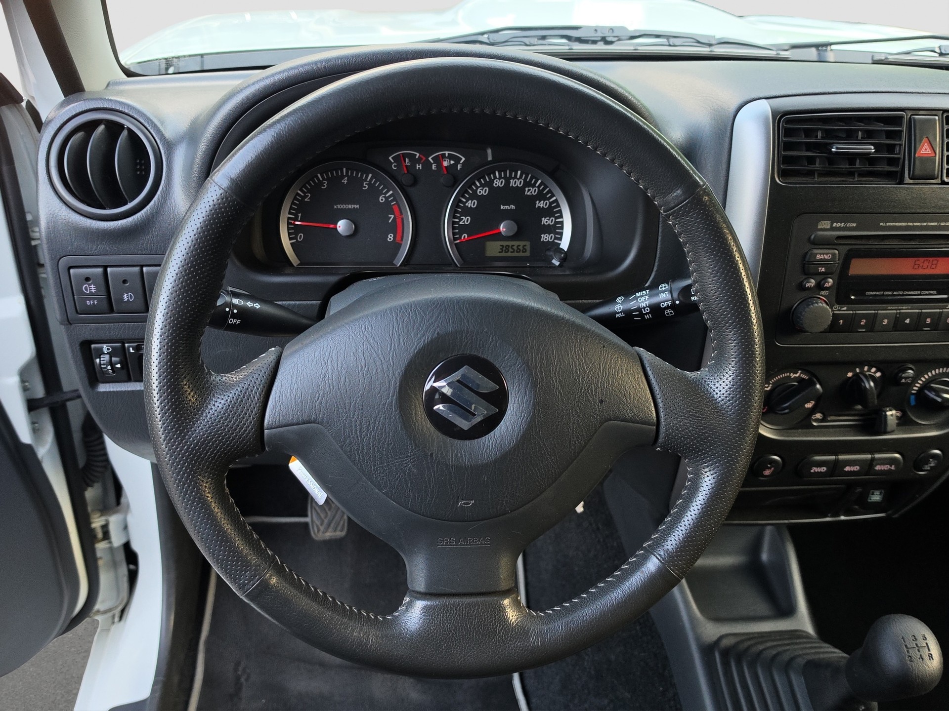 SUZUKI Jimny 1.3 16V Sergio Cellano-image-8