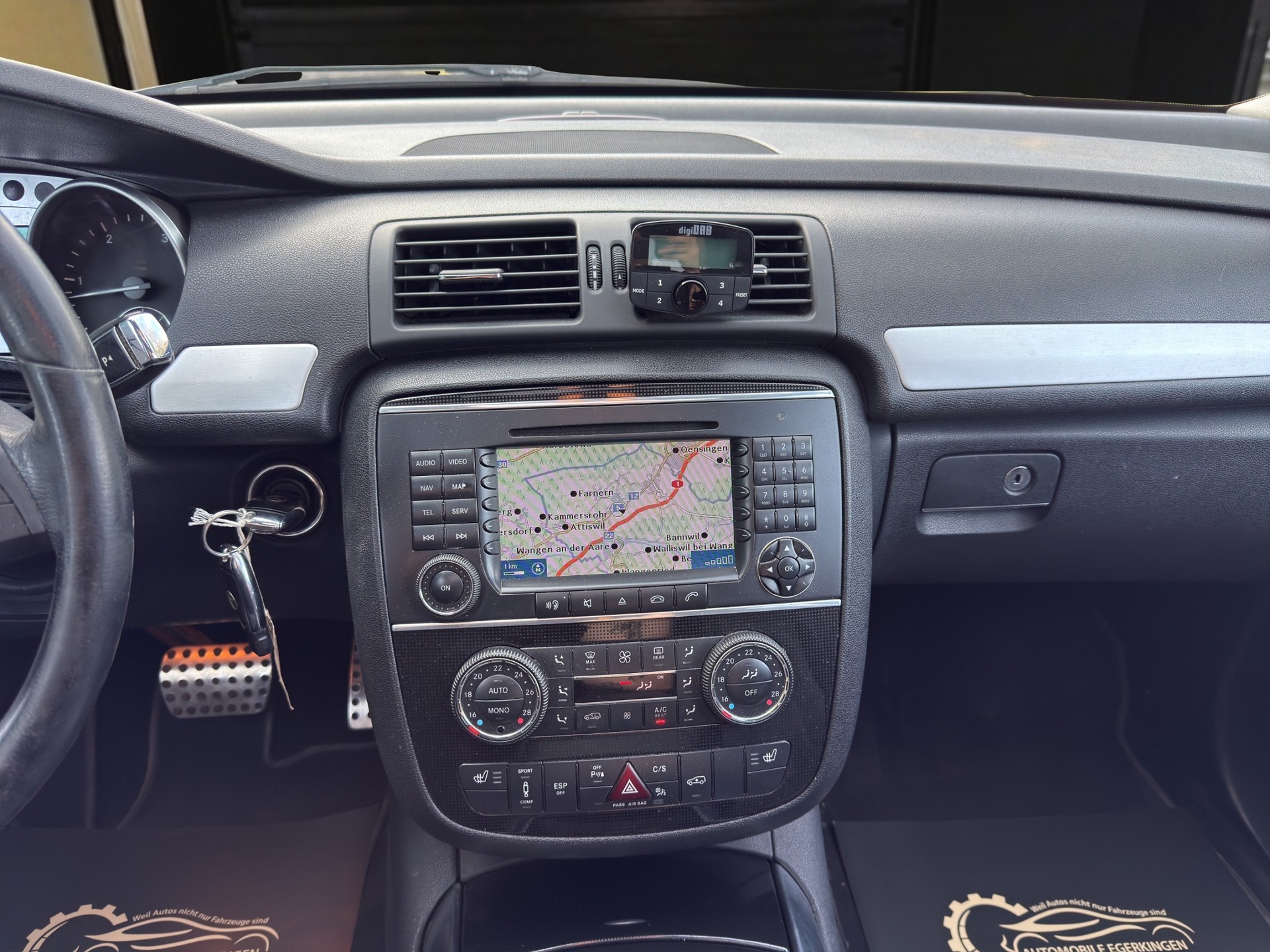 MERCEDES-BENZ R 320 CDI 4Matic 7G-Tronic-image-15