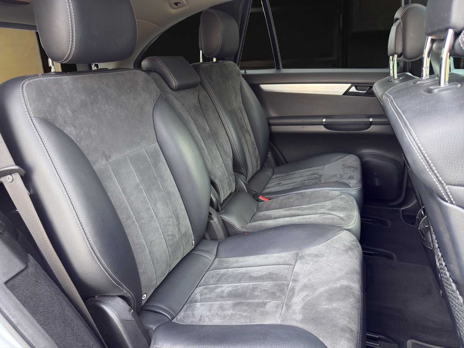 MERCEDES-BENZ R 320 CDI 4Matic 7G-Tronic-image-13