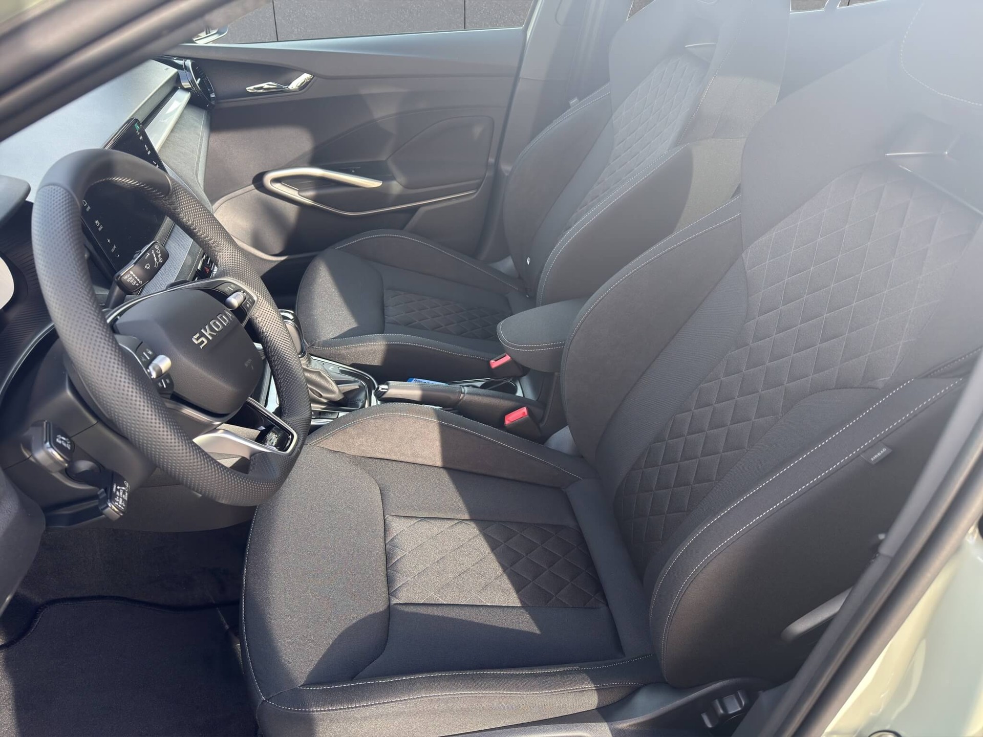 SKODA Fabia 1.5 TSI Monte Carlo DSG-image-8