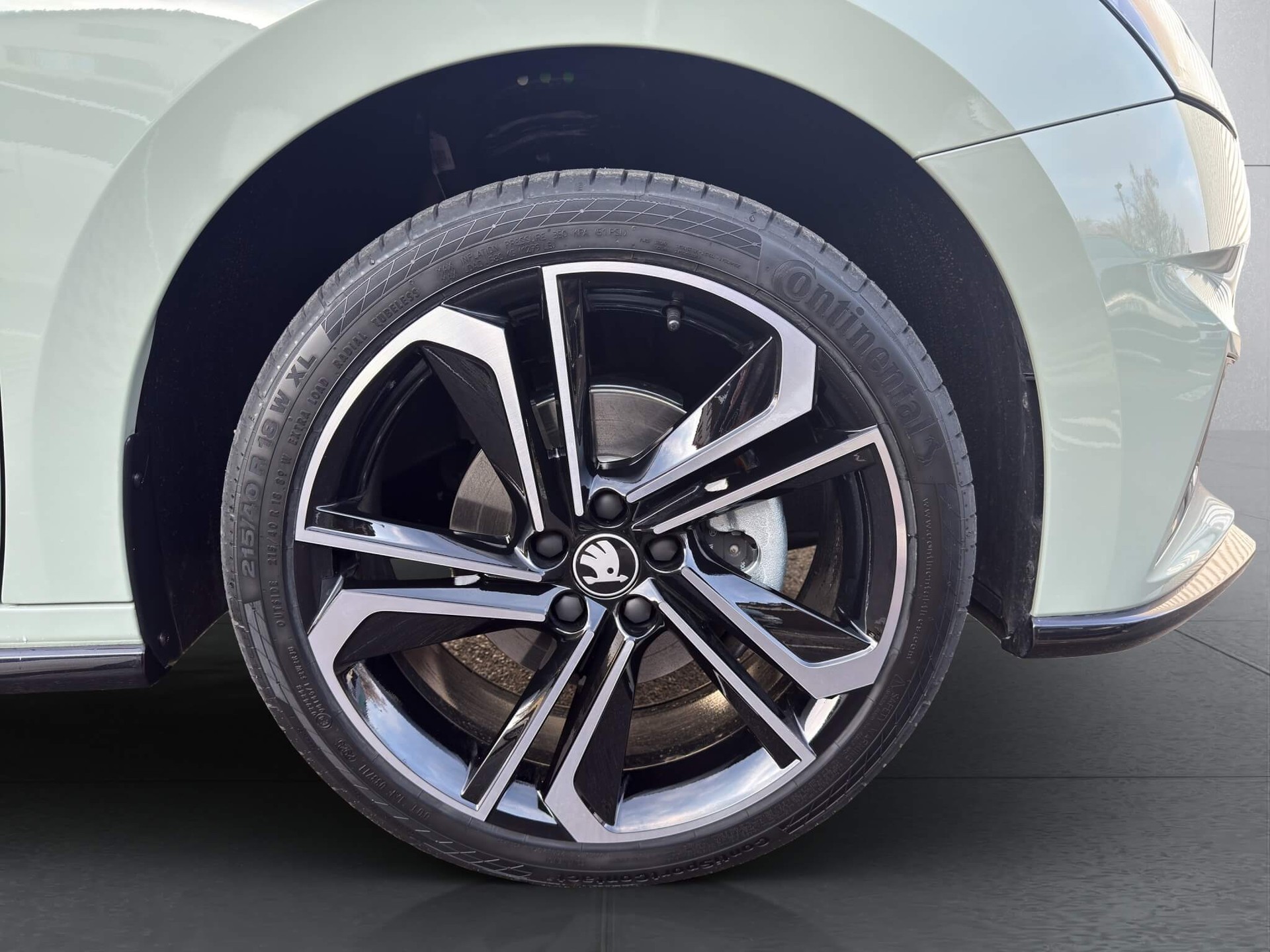 SKODA Fabia 1.5 TSI Monte Carlo DSG-image-6