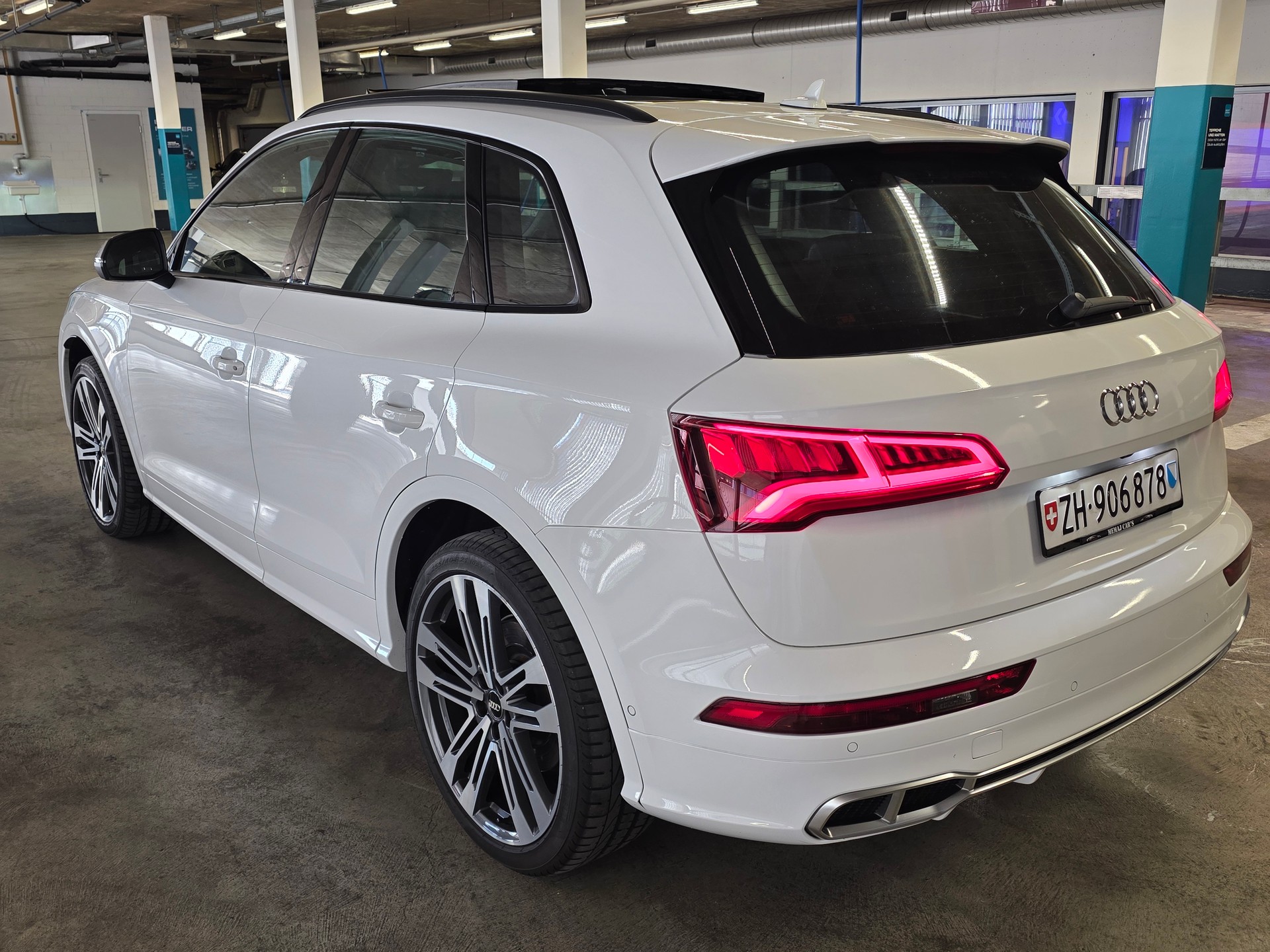 AUDI 3.0 V6 TFSI quattro T-Tronic-image-2