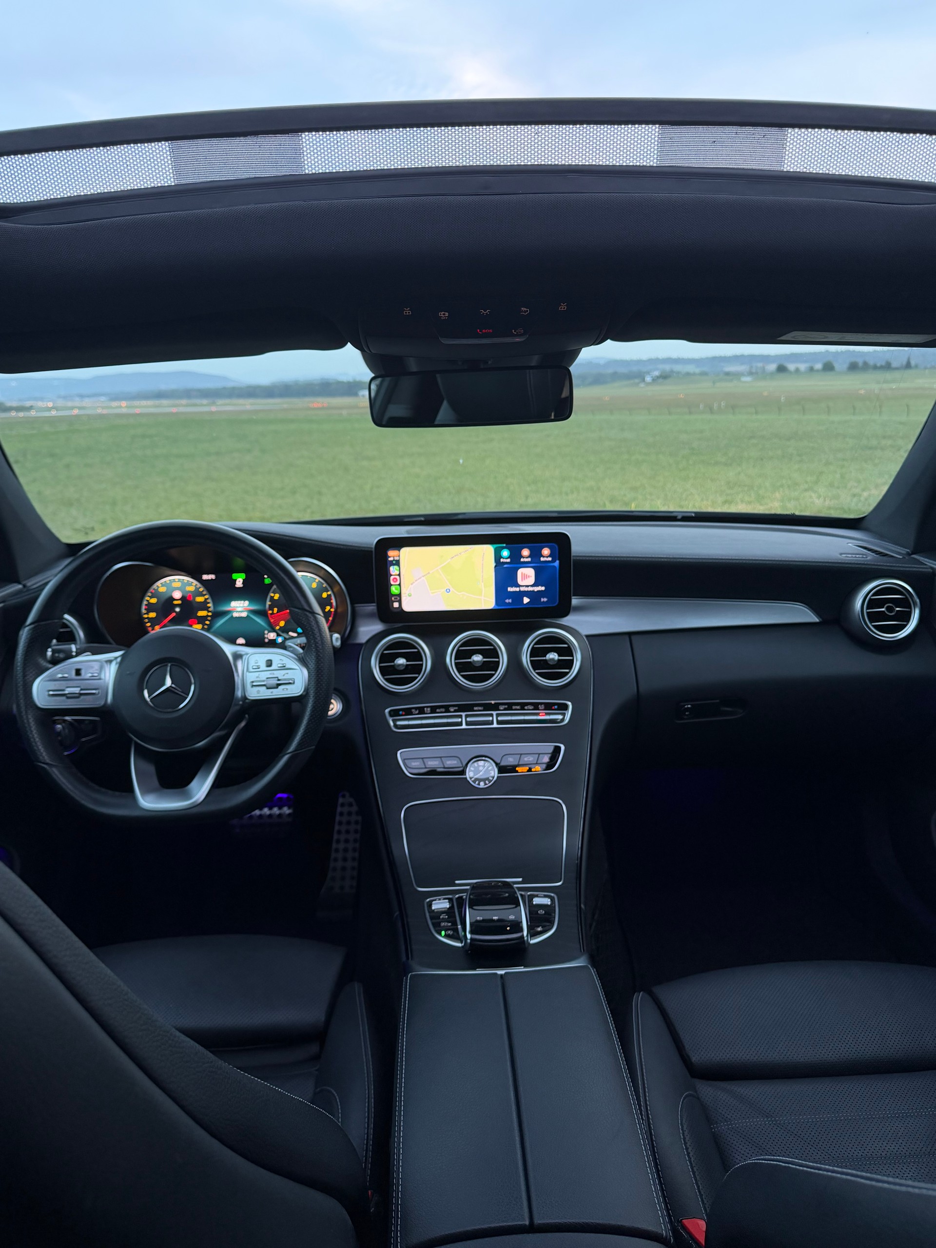 MERCEDES-BENZ C 200 AMG Line 4matic-image-3