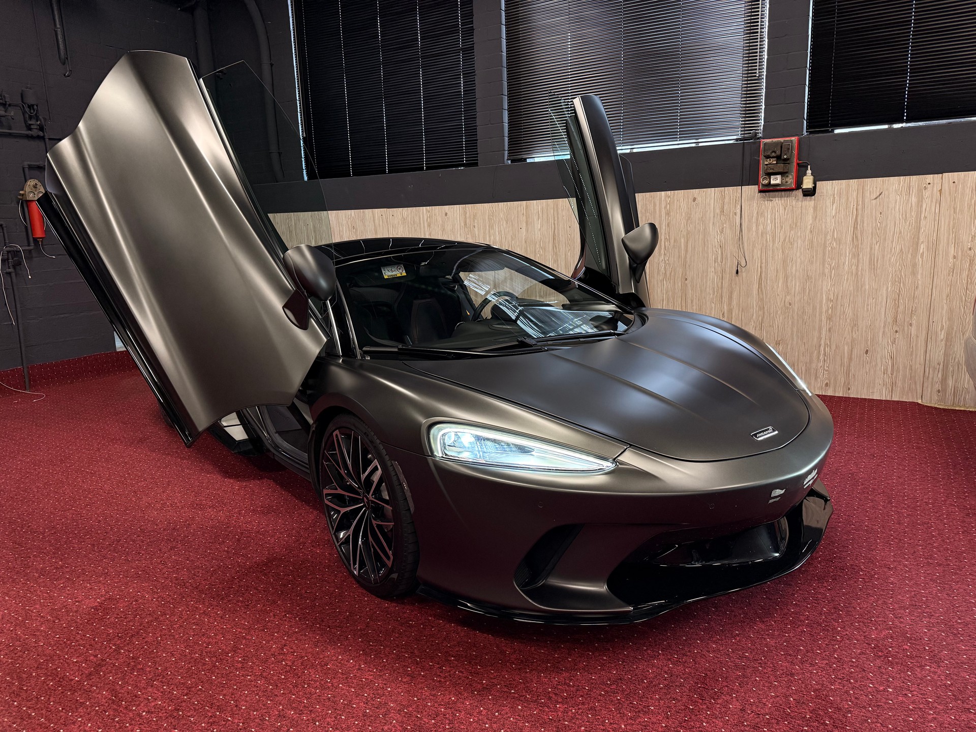 McLAREN GT Grey Matt / Komplett Matt PPF foliert / Inkl. Garantie-image-4