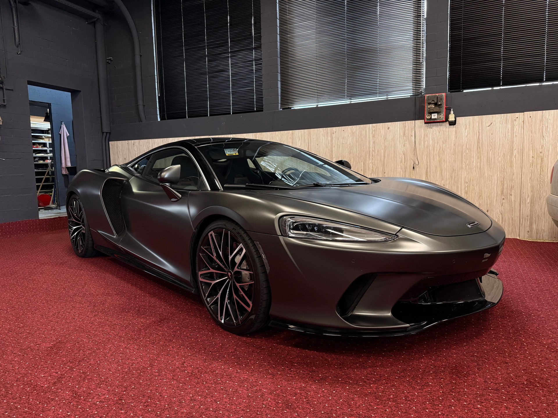 McLAREN GT Grey Matt / Komplett Matt PPF foliert / Inkl. Garantie-image-12