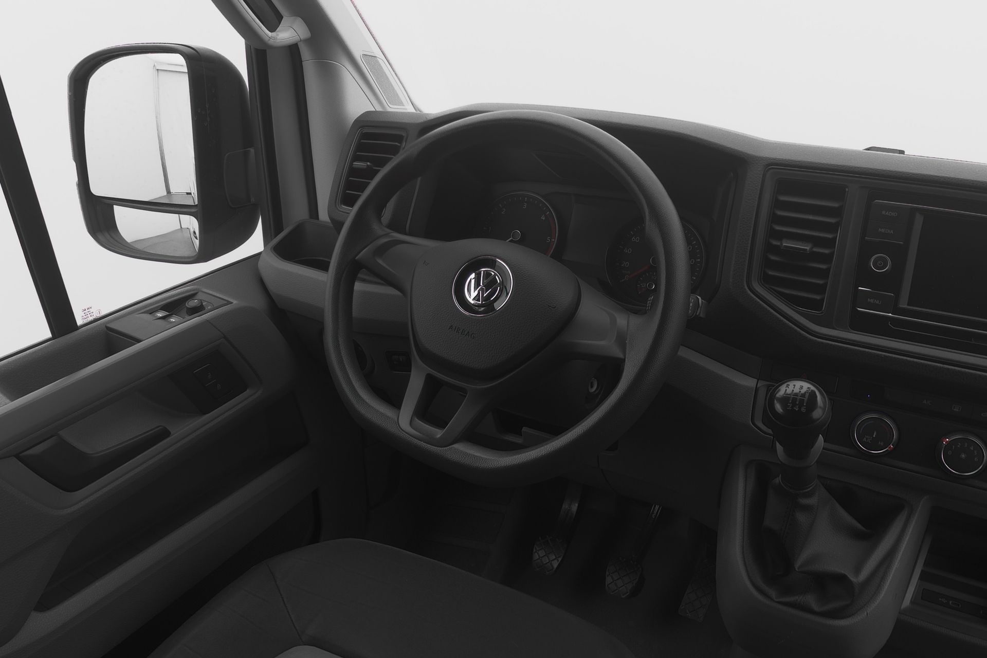 VW Crafter 35 2.0 TDI L4-image-6